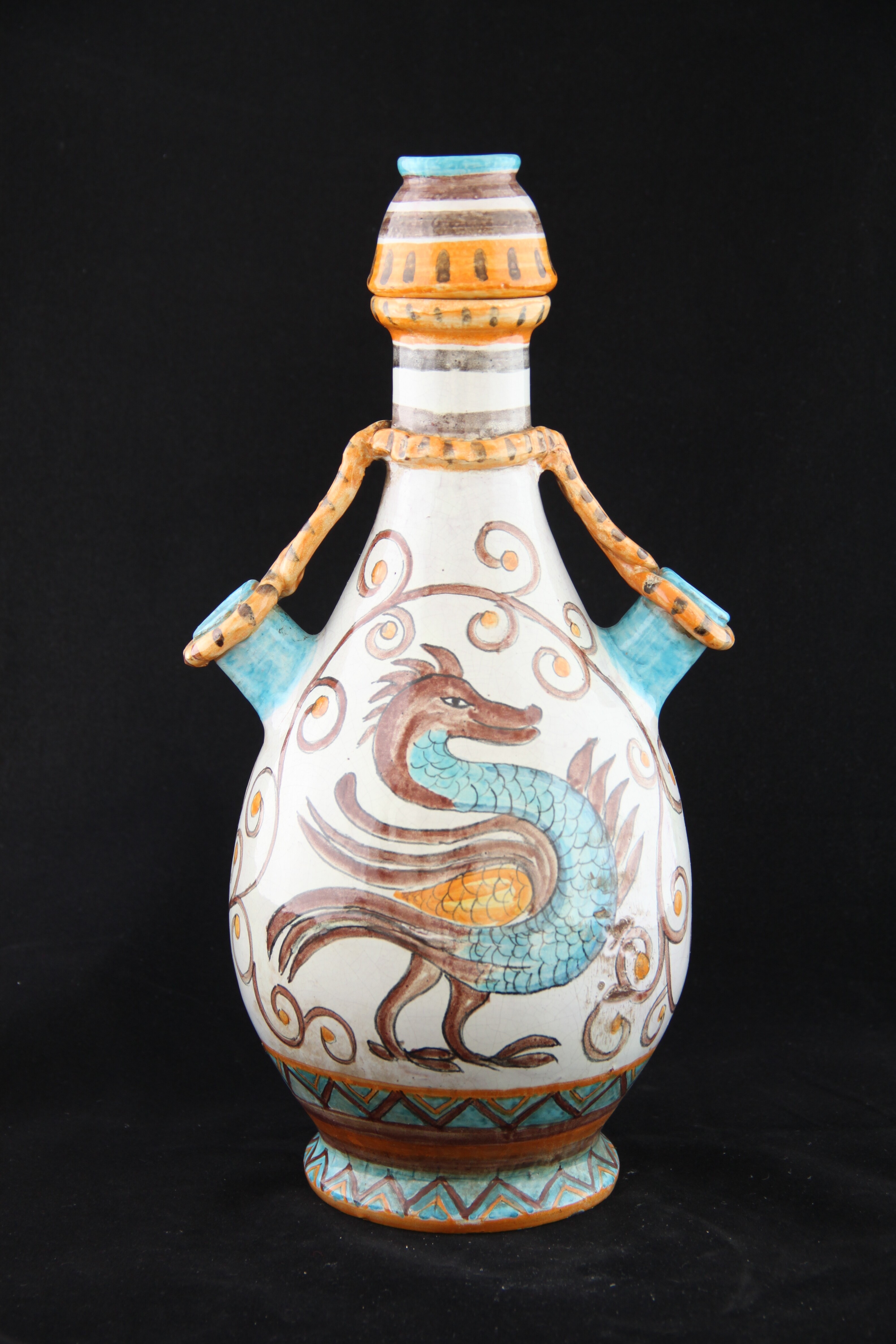 Hosszúnyakú sárkányos váza (Rippl-Rónai Múzeum CC BY-NC-ND)