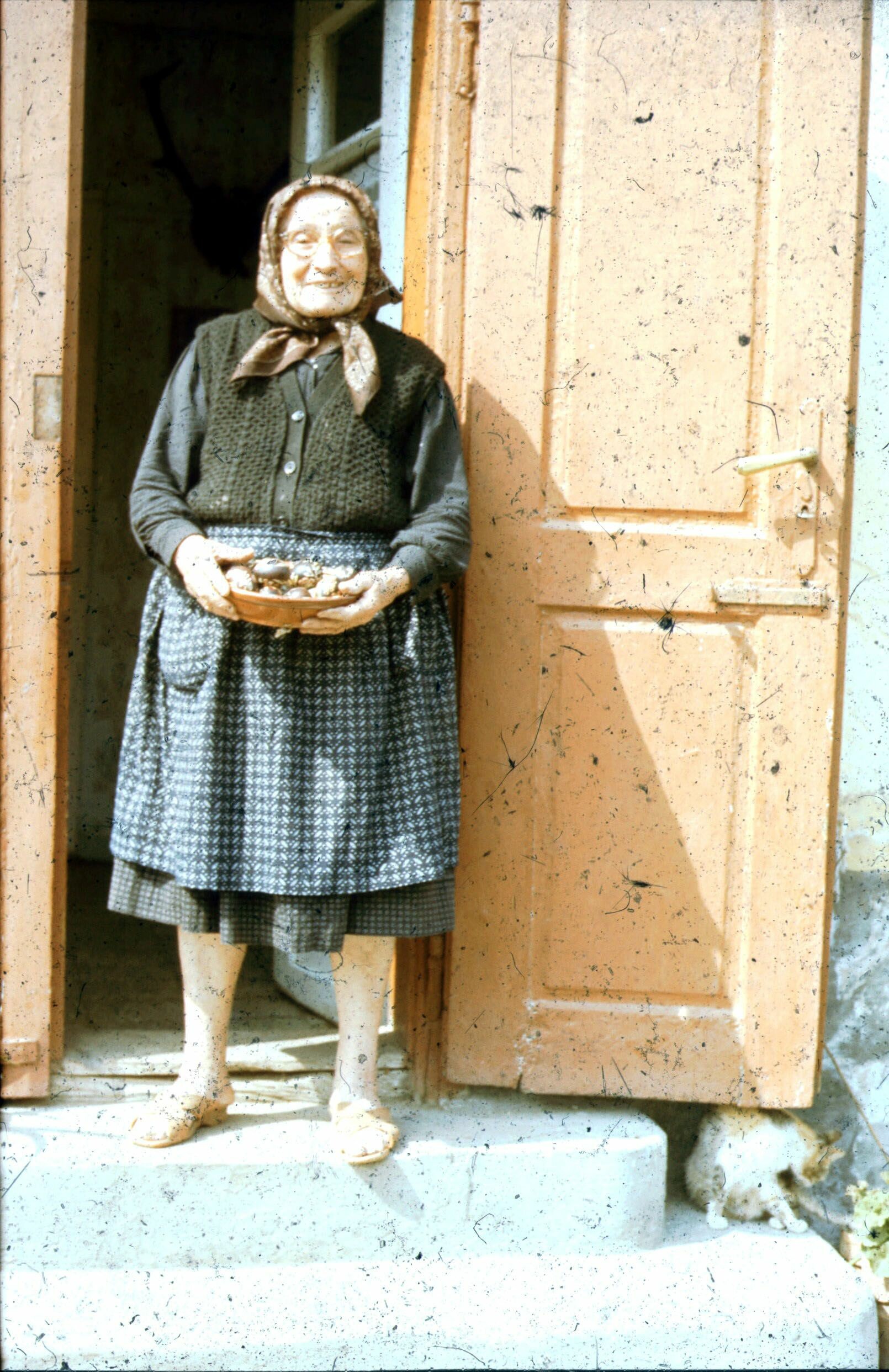 Németh Rozália (1911) tojásfestő népművész, Vése (Rippl-Rónai Múzeum CC BY-NC-ND)
