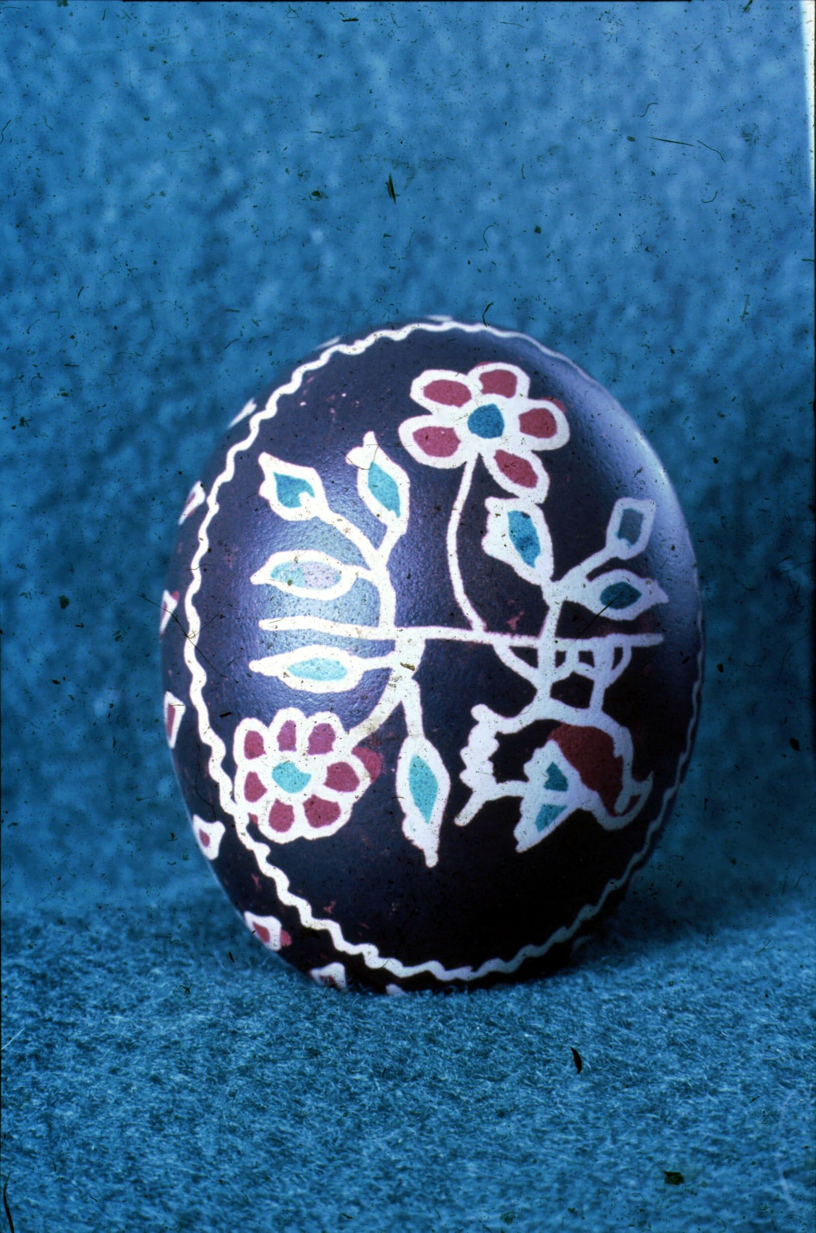 Fekete madaras hímes tojás, (Németh Rozália), Vése (Rippl-Rónai Múzeum CC BY-NC-ND)