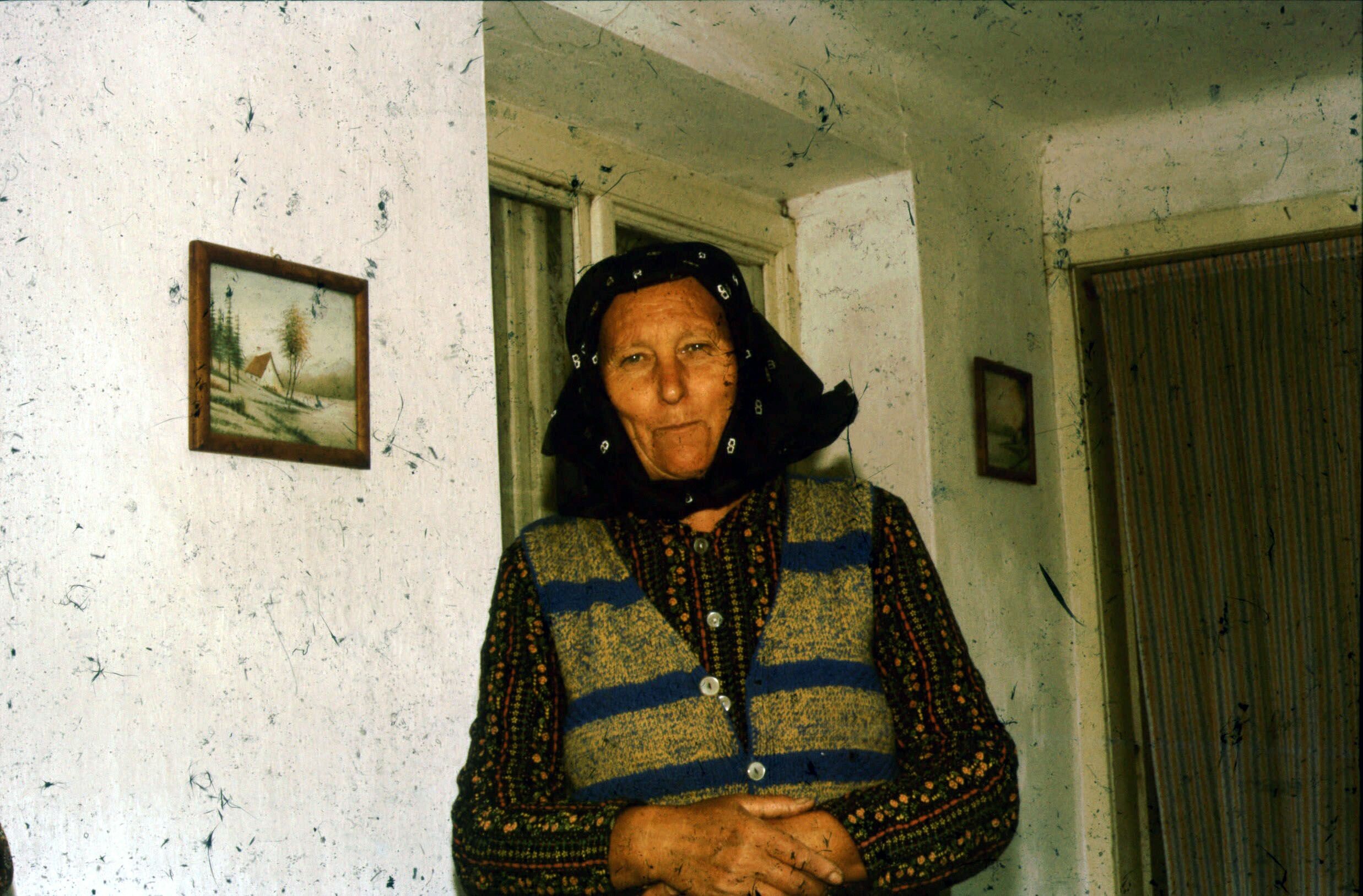 Idősebb nő hétköznapi ruhában, Vése (Rippl-Rónai Múzeum CC BY-NC-ND)
