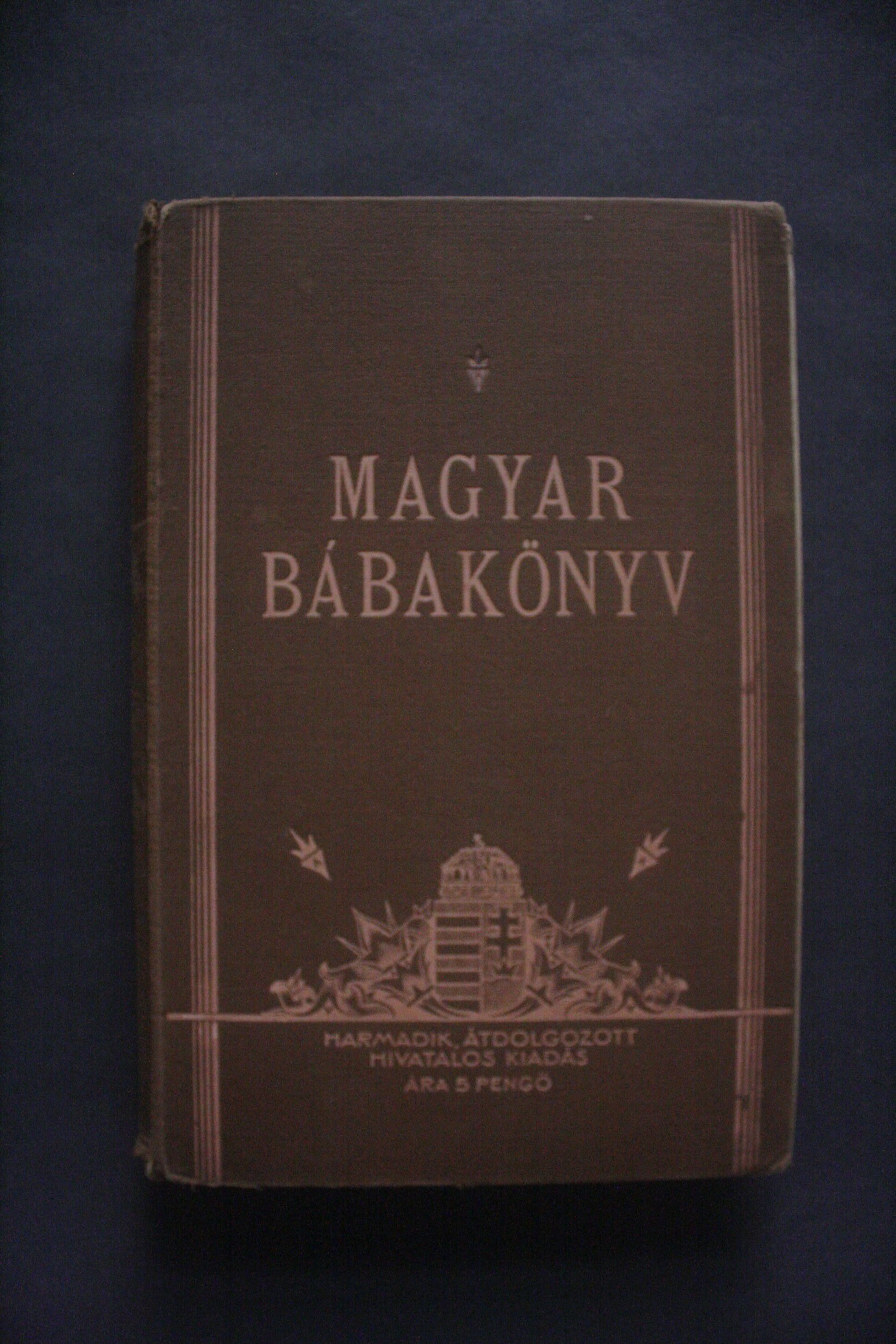 Bábakönyv (Nagyatádi Kulturális és Sport Központ – Városi Múzeum CC BY-NC-SA)
