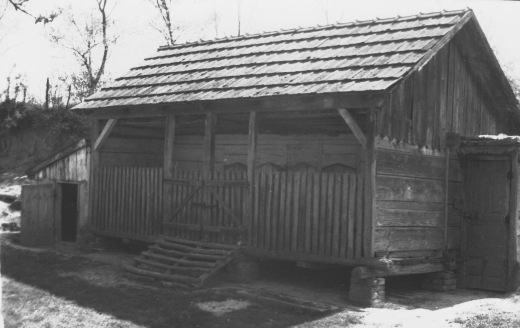 Zsilipelt-falu disznóól (Rippl-Rónai Múzeum RR-F)