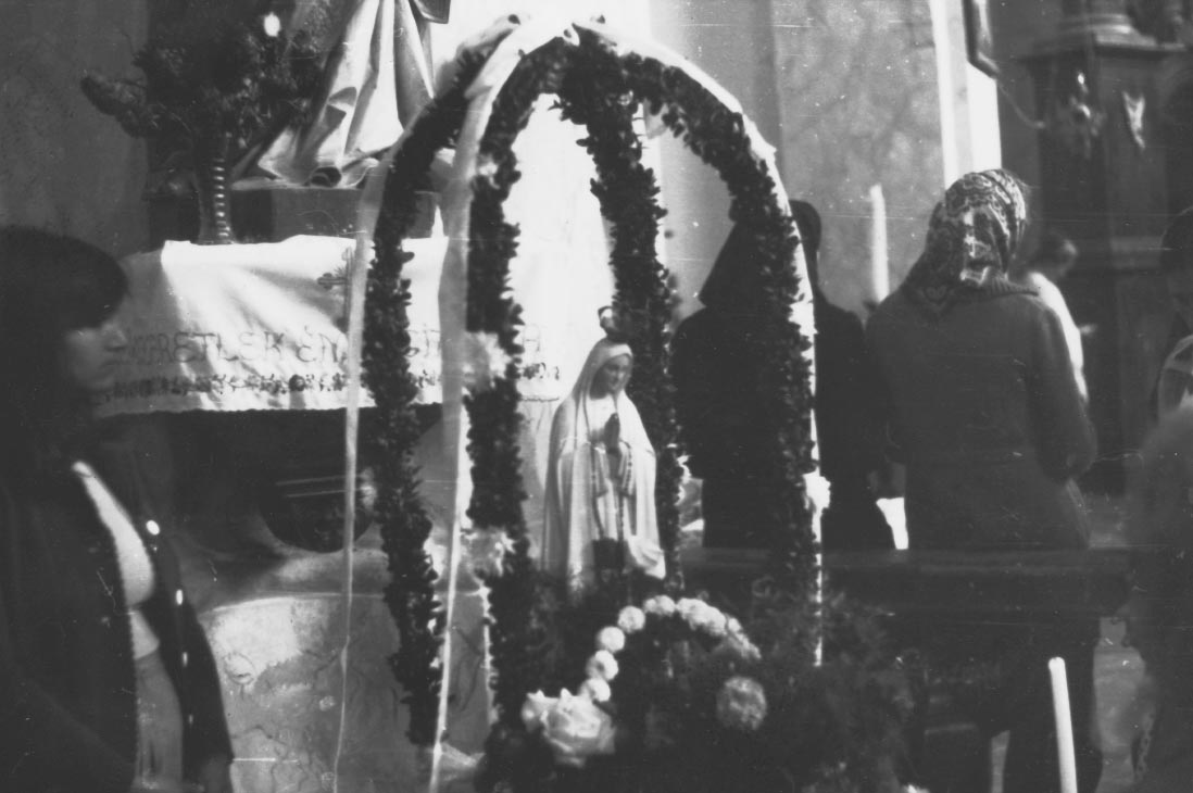 Fatimai Mária a templomban felállítva (Rippl-Rónai Múzeum RR-F)