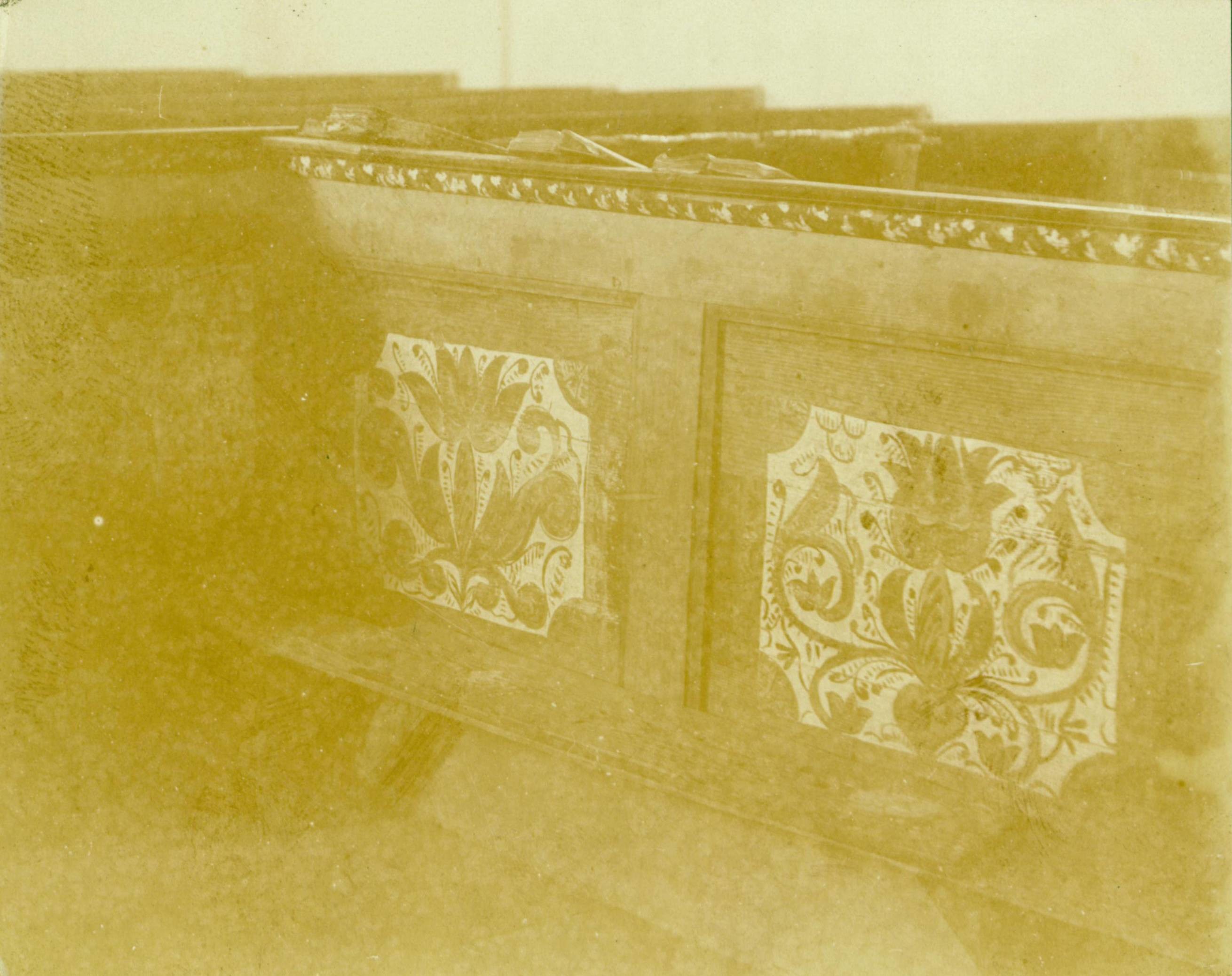 A szennai református templom padjainak előlapja 1785-ből (Rippl-Rónai Múzeum RR-F)