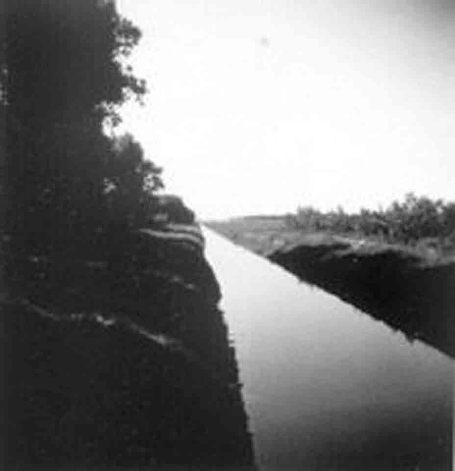 Belvíz-csatorna a balatonfenyvesi berekben (Rippl-Rónai Múzeum RR-F)