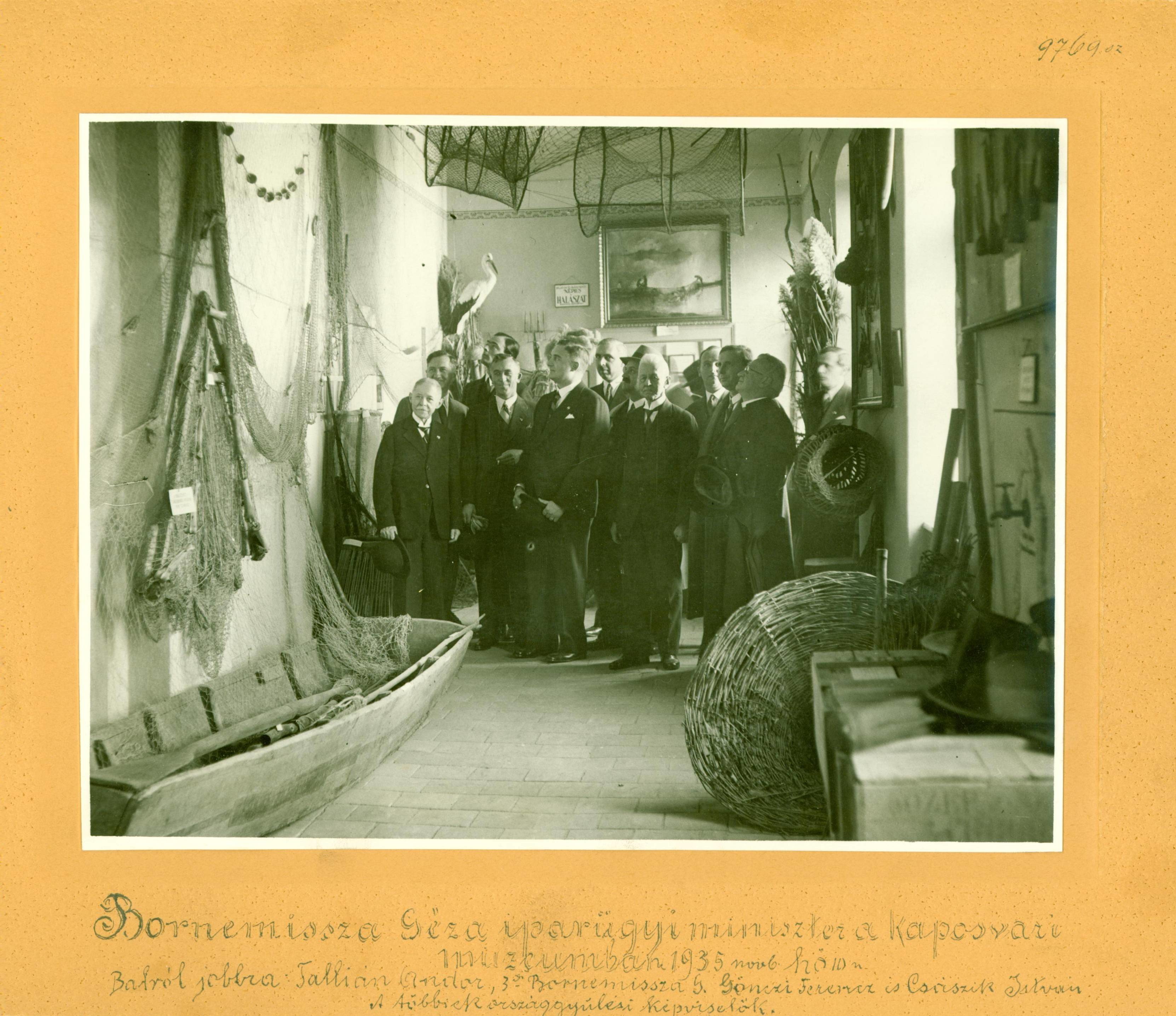 Bornemissza Géza iparügyi miniszter a kaposvári múzeumban (Rippl-Rónai Múzeum RR-F)