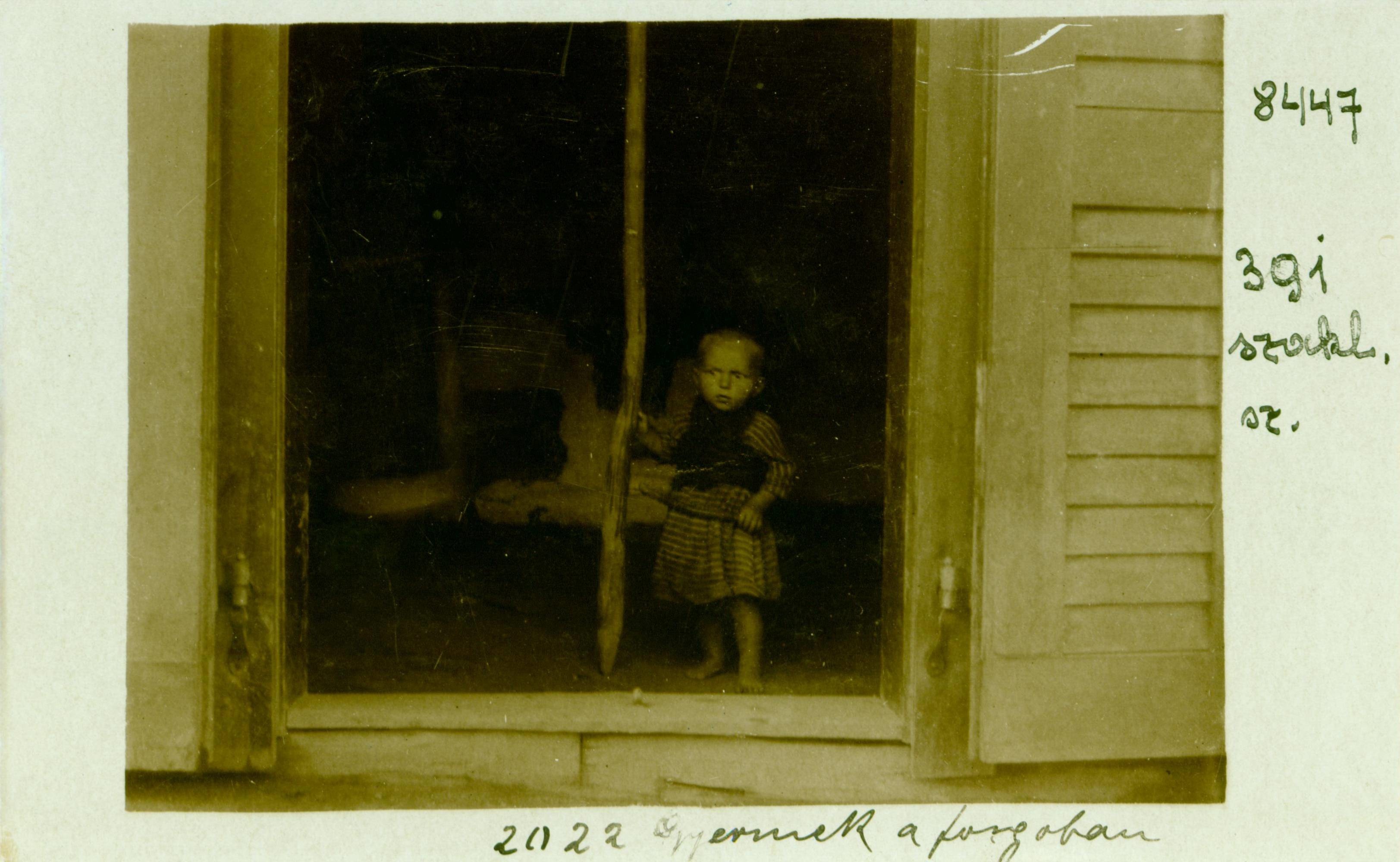 Gyerek a forgóban Lakócsán (Rippl-Rónai Múzeum RR-F)