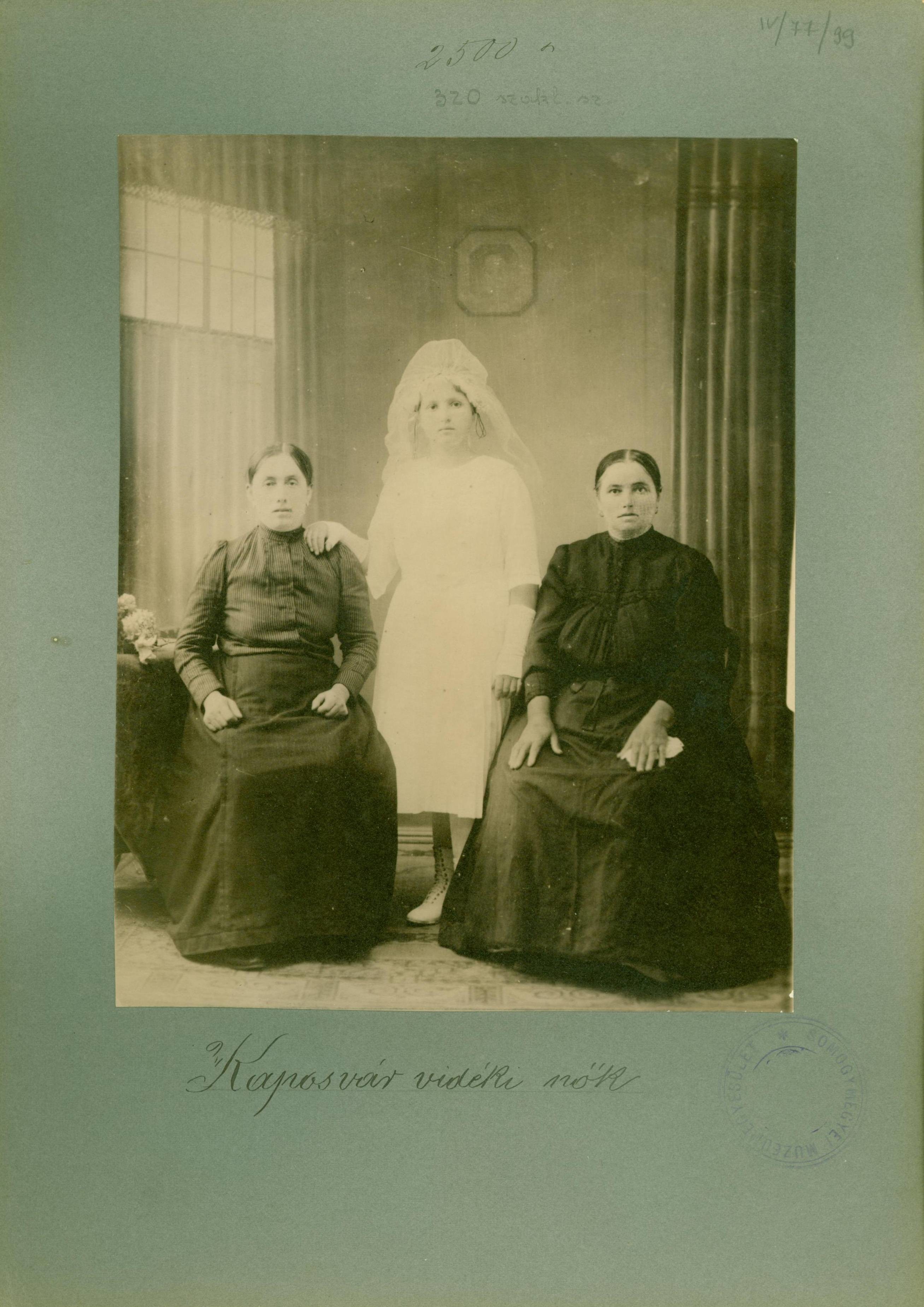 Kaposvár vidéki nők (Rippl-Rónai Múzeum RR-F)