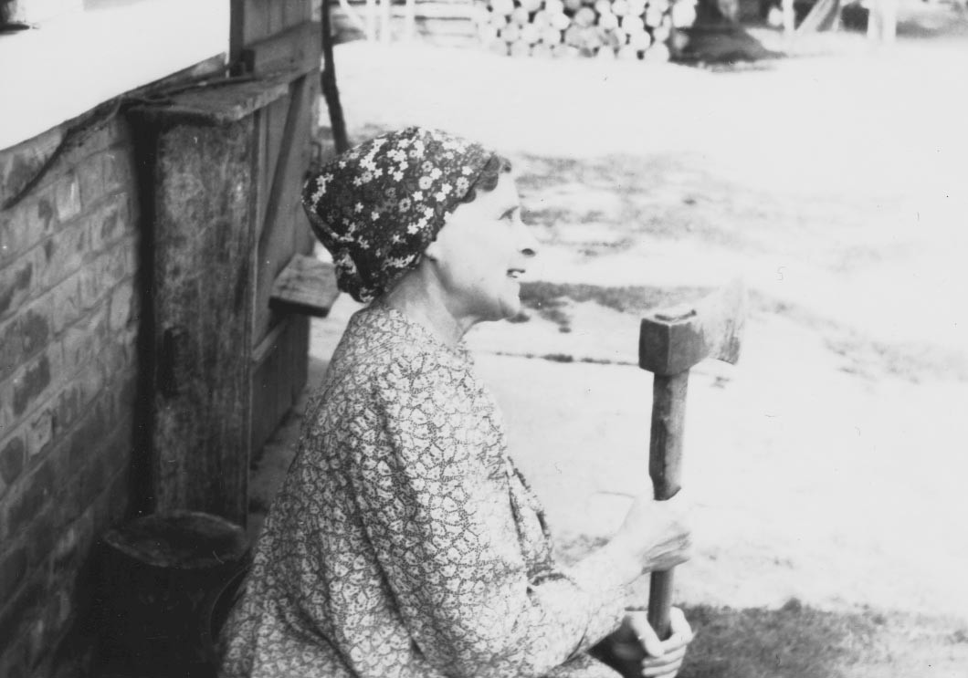 Asszony paprikatörés közben (Rippl-Rónai Múzeum RR-F)