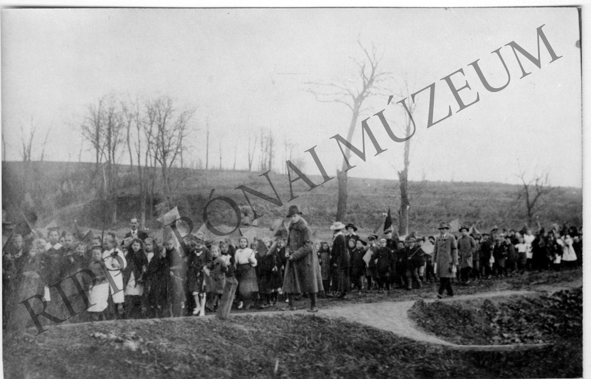 1919. május elsejei felvonulás Tab (Rippl-Rónai Múzeum CC BY-NC-SA)
