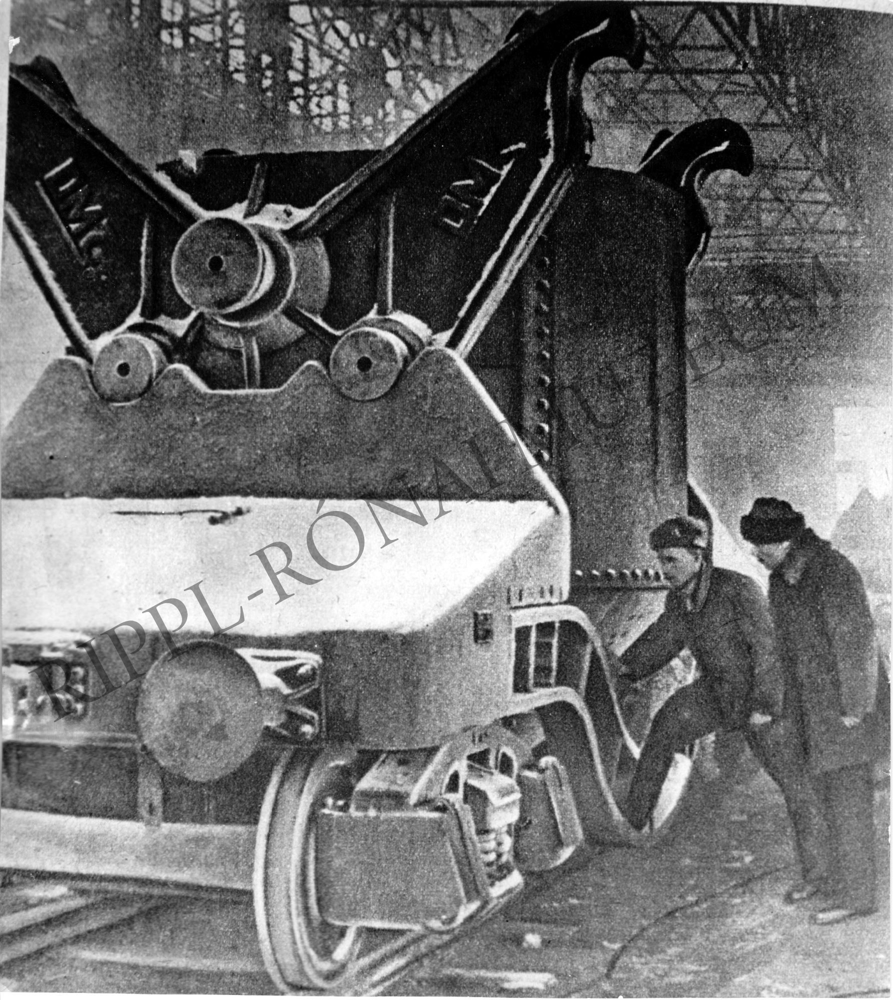 A Donyec-medencei gépgyár vasöntvény vontatója (Rippl-Rónai Múzeum CC BY-NC-SA)