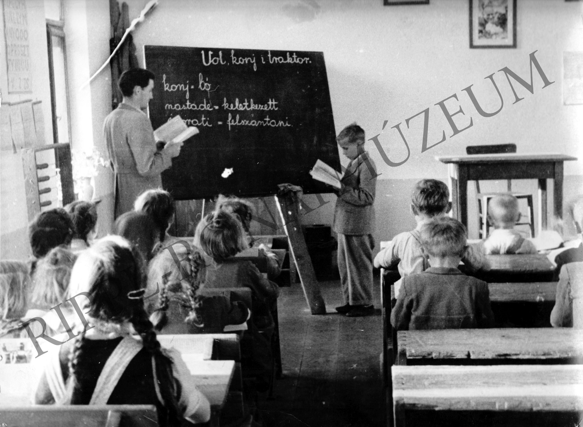 A potonyi kéttannyelvű iskola (Rippl-Rónai Múzeum CC BY-NC-SA)