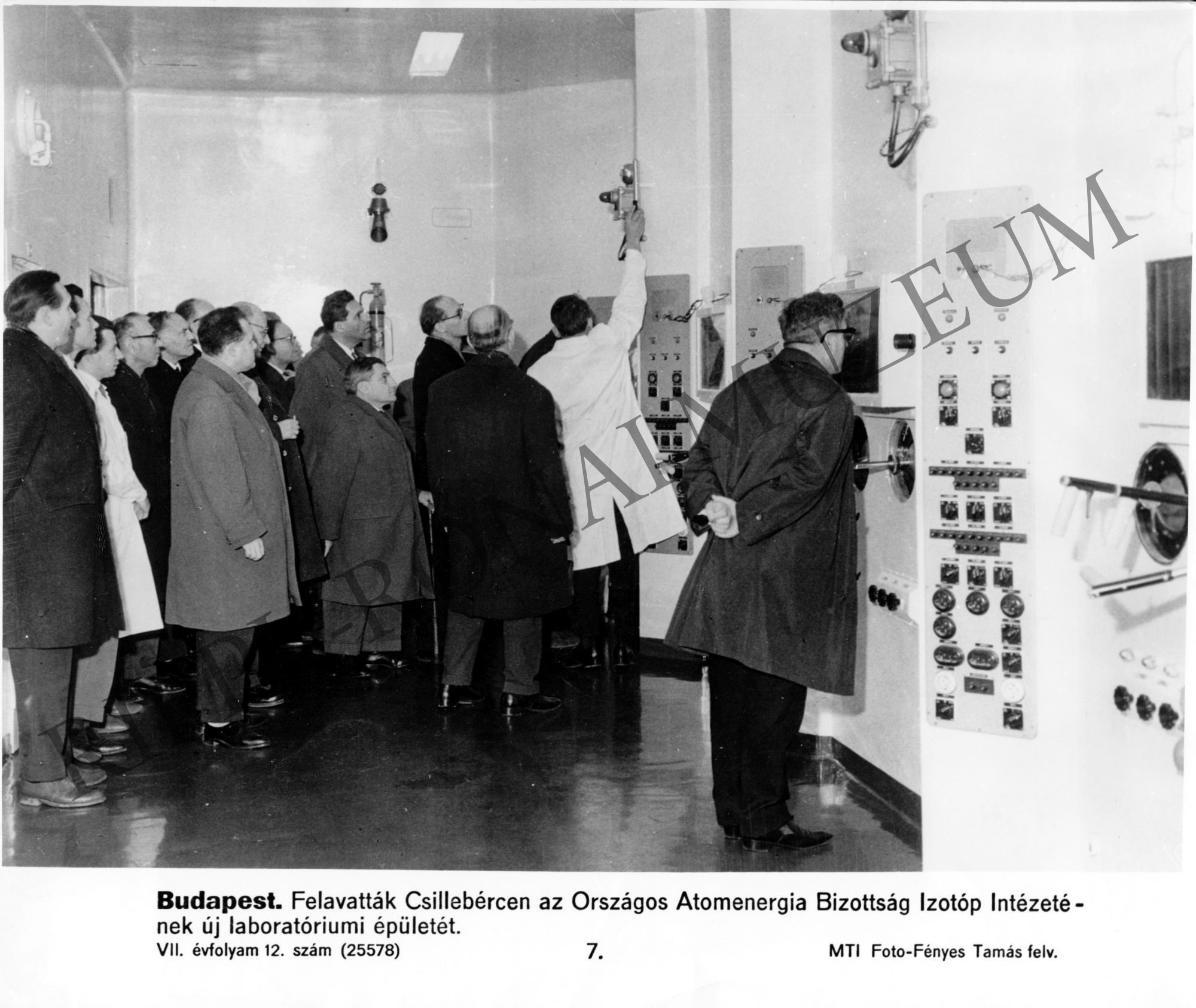 Az Országos Atomenergia Bizottság Izotóp Intézetének új laboratóriuma (Rippl-Rónai Múzeum CC BY-NC-SA)