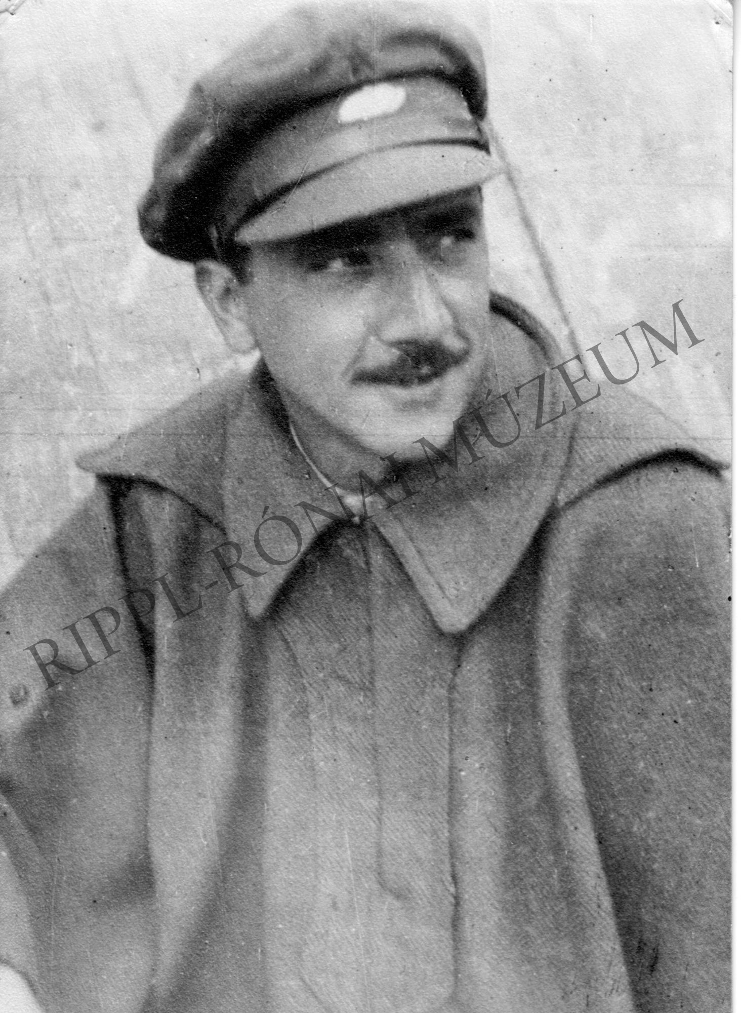 Balogh István a spanyol köztársasági katonák uniformisában (Rippl-Rónai Múzeum CC BY-NC-SA)