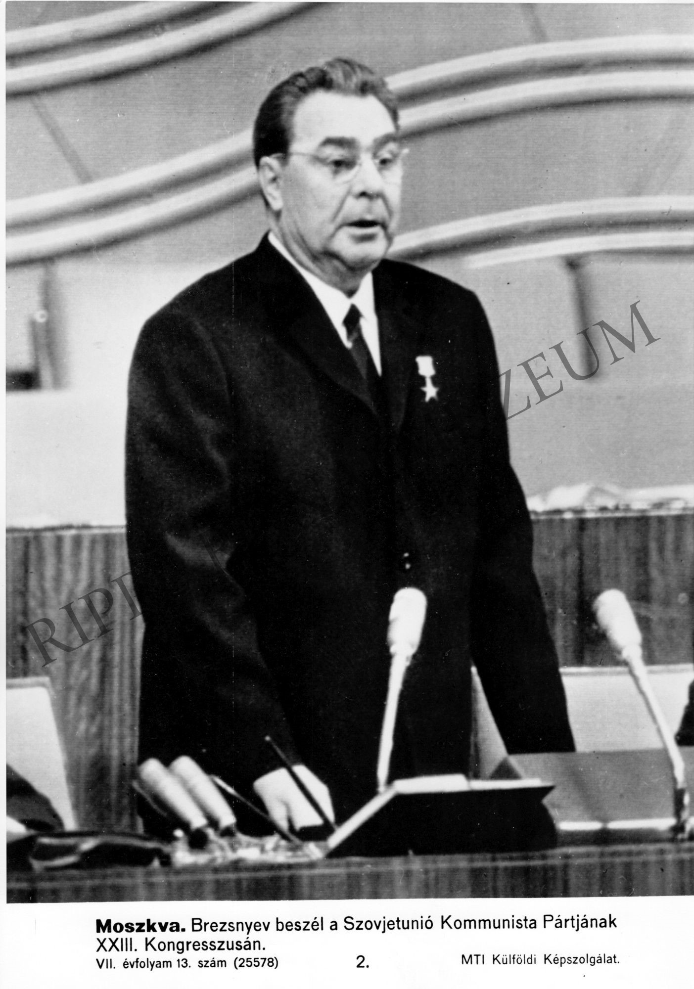 Brezsnyev beszél az SZKP XXIII. Kongresszusán (Rippl-Rónai Múzeum CC BY-NC-SA)