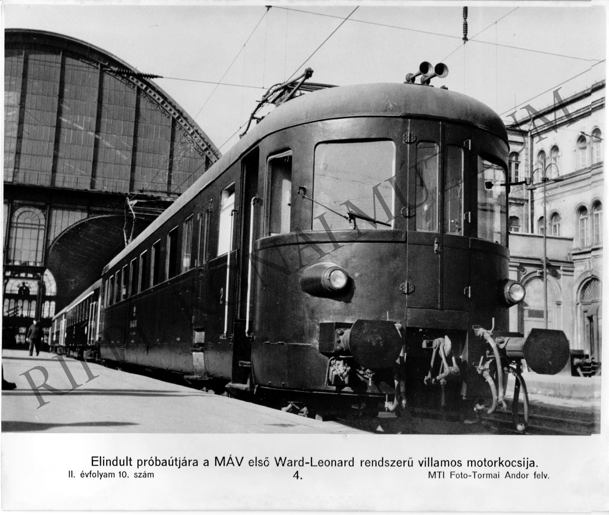 Elindult próbaútjára a MÁV első Ward-Leonard rendszerű villamos motorkocsija (Rippl-Rónai Múzeum CC BY-NC-SA)