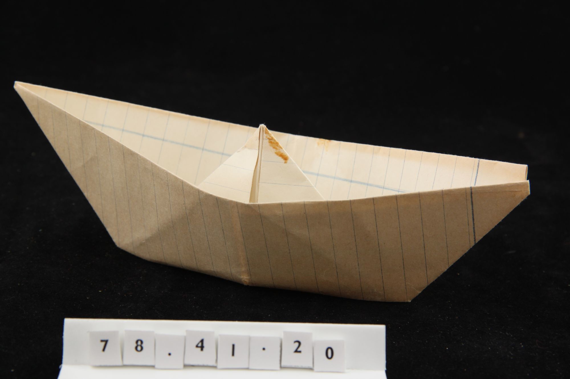 Hajtogatások (hajó, madár) (Rippl-Rónai Múzeum CC BY-NC-ND)
