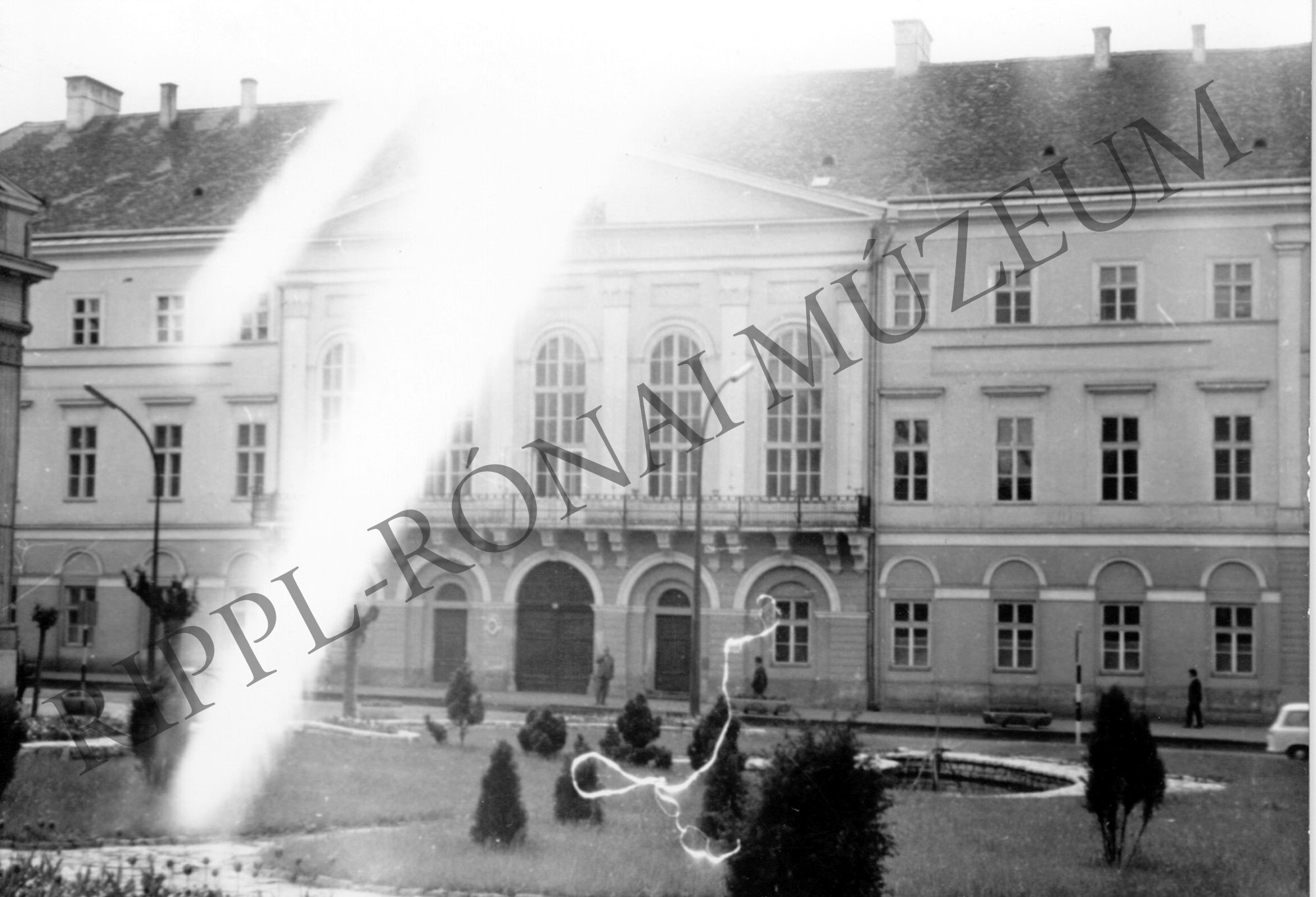 Kaposvár - a megyei tanács épülete (Rippl-Rónai Múzeum CC BY-NC-SA)