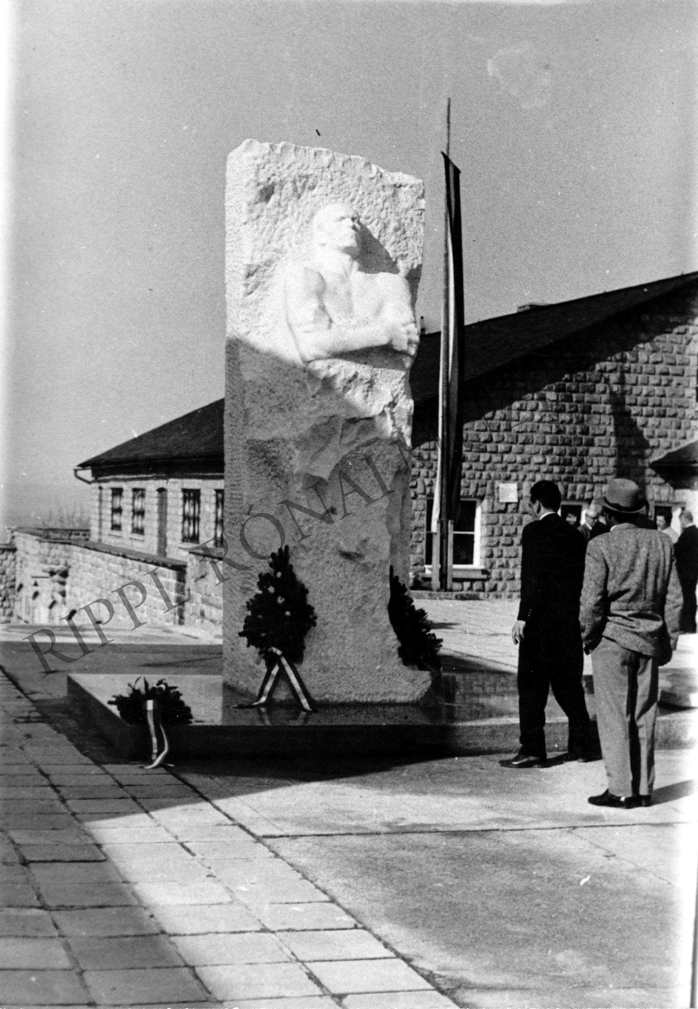Karbisev szovjet tábornok reliefje MAUTHAUSEN-I Appel platz-on (Rippl-Rónai Múzeum CC BY-NC-SA)