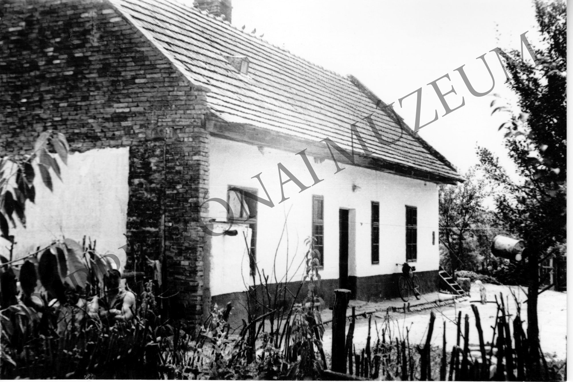 Kétlakásos cselédház Balatonendréd-Jabapusztán (Rippl-Rónai Múzeum CC BY-NC-SA)