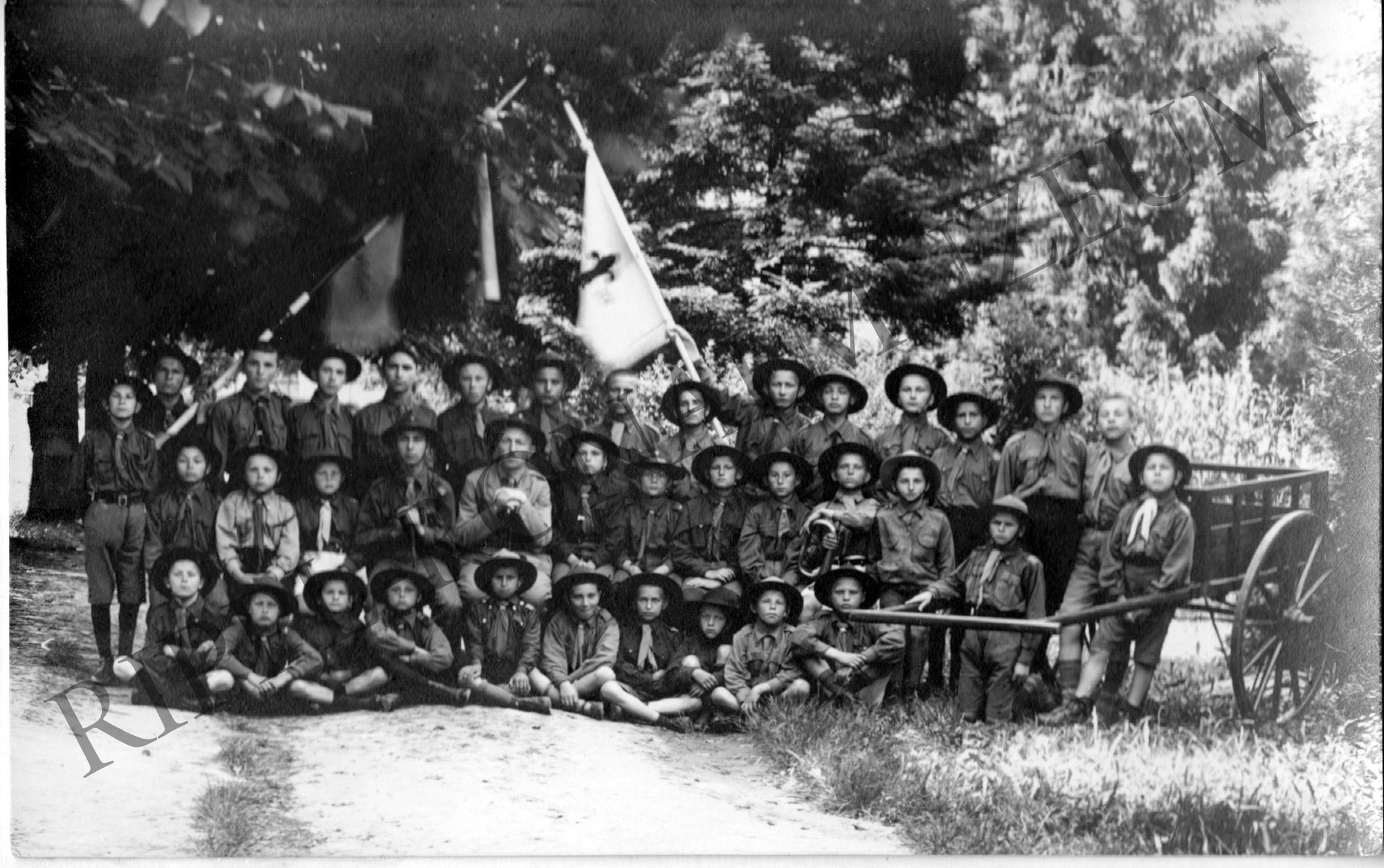 Nagyatádi cserkészek táborozáson (Rippl-Rónai Múzeum CC BY-NC-SA)
