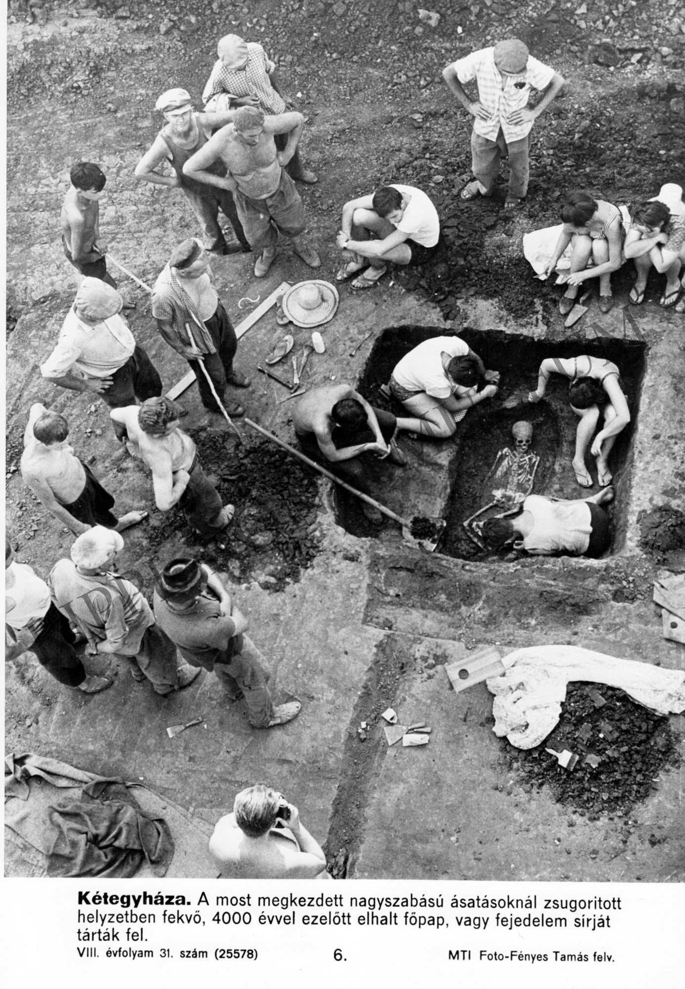 Régészeti ásatás Kétegyházán. 4000 éves sír feltárása (Rippl-Rónai Múzeum CC BY-NC-SA)