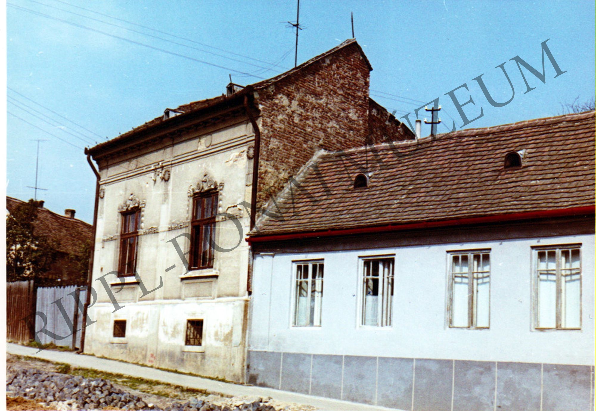 Régi házak a kaposvári Kanizsai utcában (Rippl-Rónai Múzeum CC BY-NC-SA)