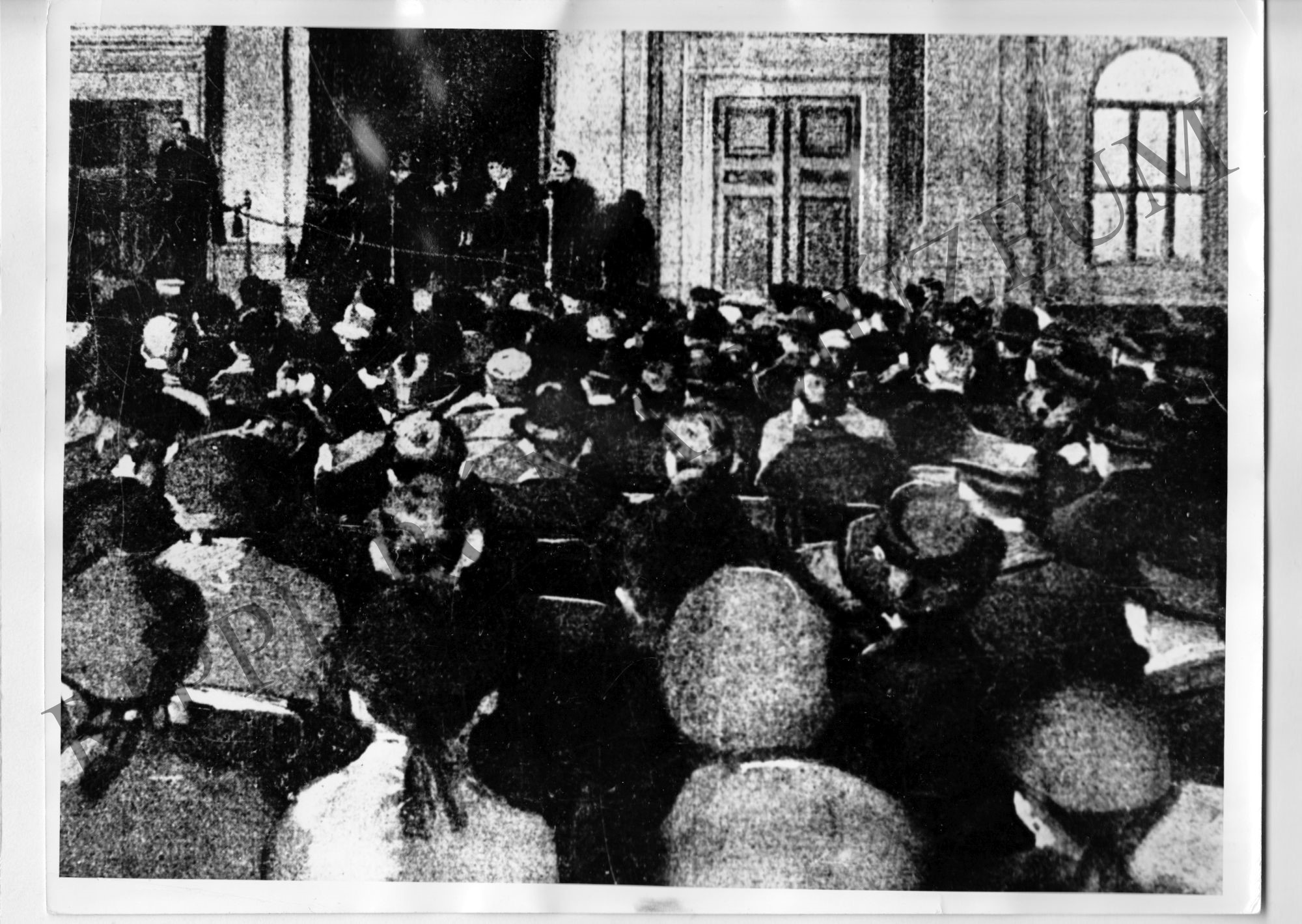Tengerészek gyűlése Bécsben. 1919. (Rippl-Rónai Múzeum CC BY-NC-SA)