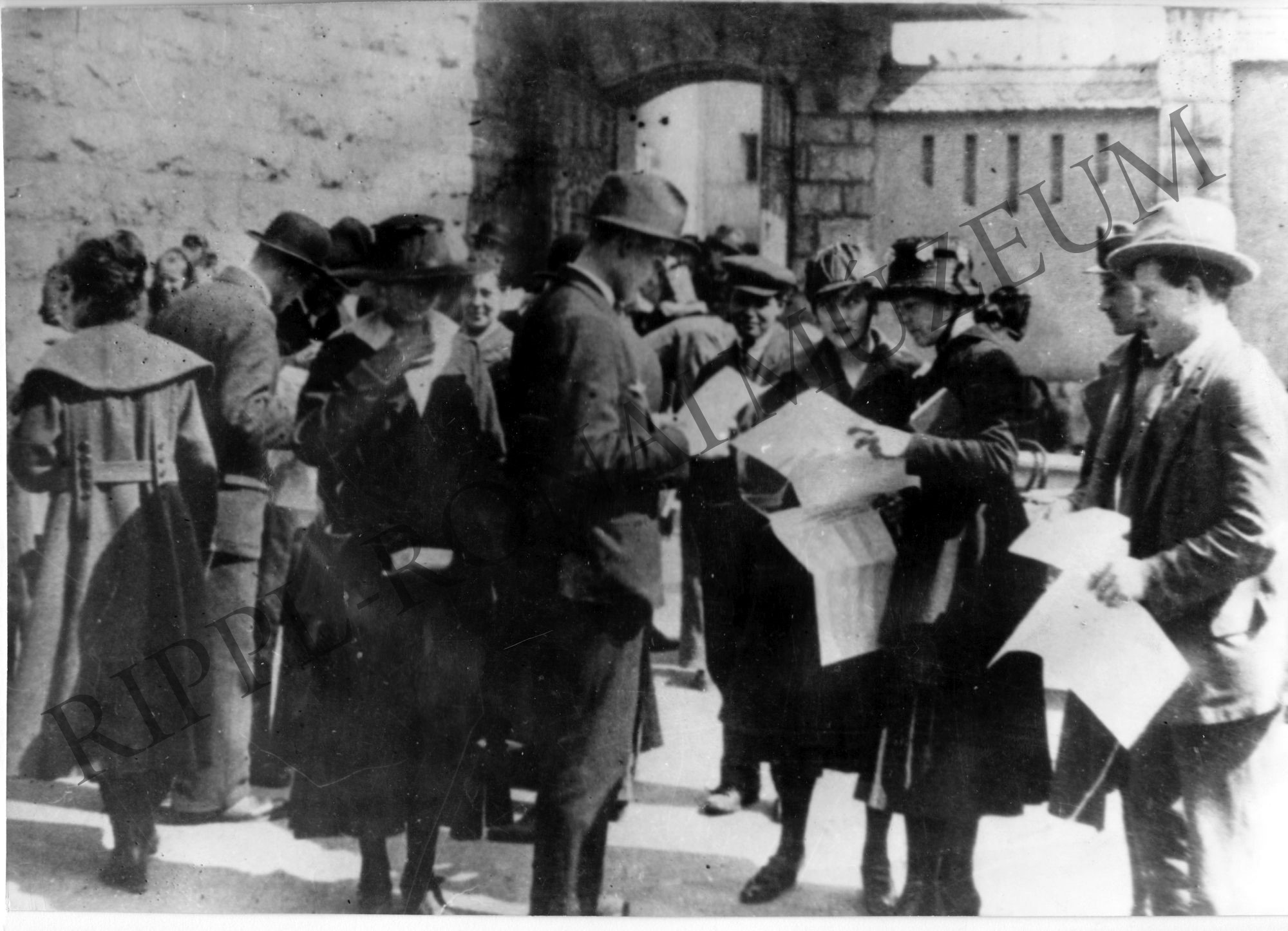 Választások előtt. 1919. (Rippl-Rónai Múzeum CC BY-NC-SA)