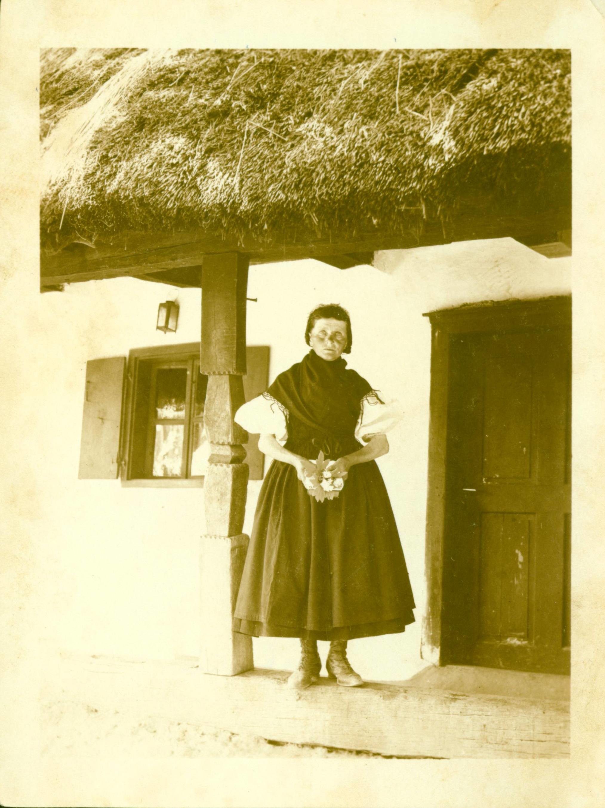Zsuppos ház részlete, női viselet (Rippl-Rónai Múzeum CC BY-NC-ND)