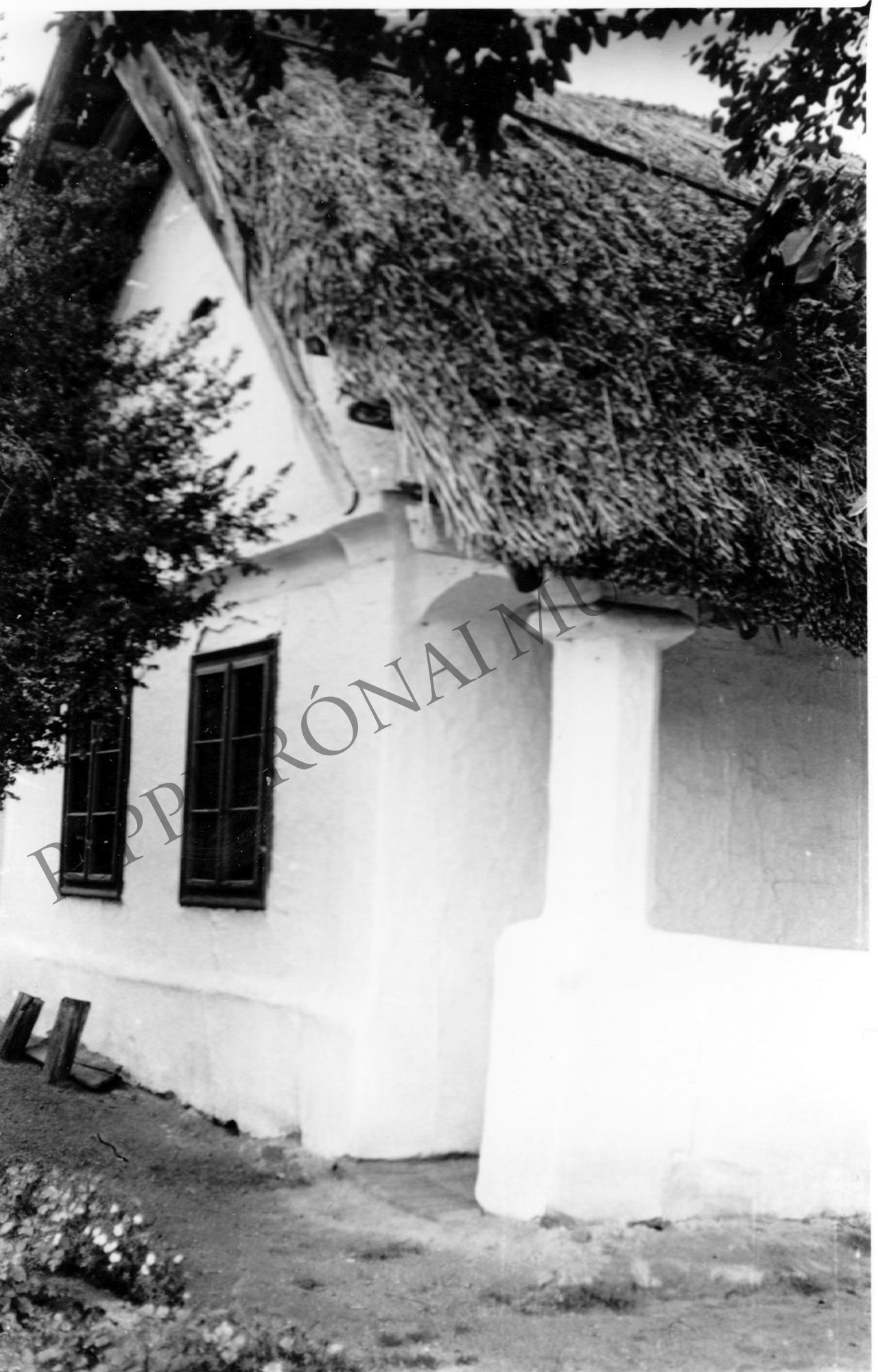 Zsuppos parasztház Zamárdiban. Hajmási Boldizsár háza. oromzat (Rippl-Rónai Múzeum CC BY-NC-SA)