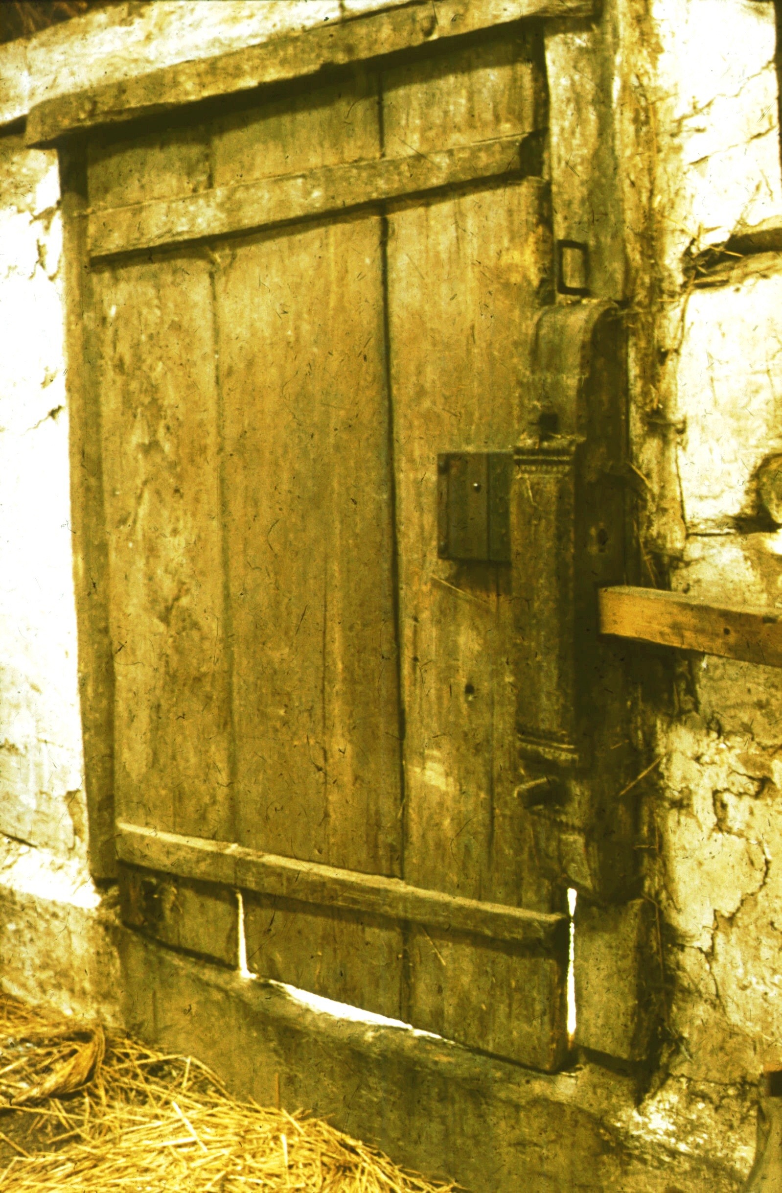 A "külső pince" ajtaja fazárral (Rippl-Rónai Múzeum CC BY-NC-ND)