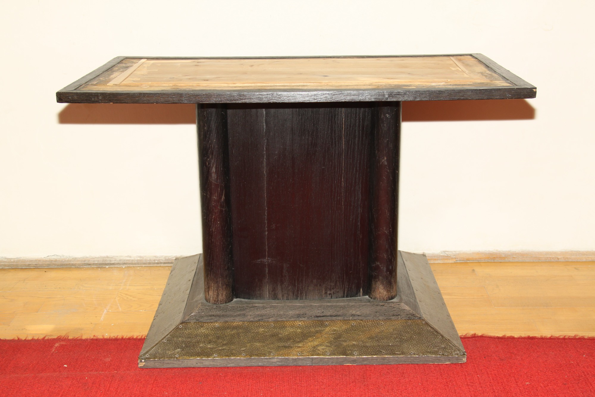 Asztal (Rippl-Rónai Múzeum CC BY-NC-SA)