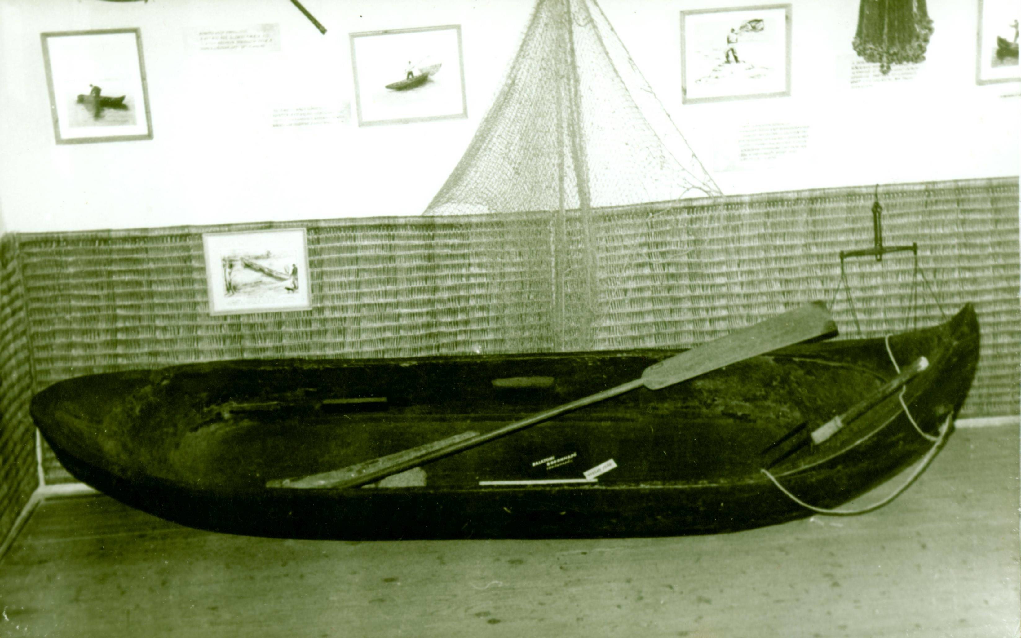 Bödönhajó a Beszédes József Múzeum kiállításán (Rippl-Rónai Múzeum CC BY-NC-ND)
