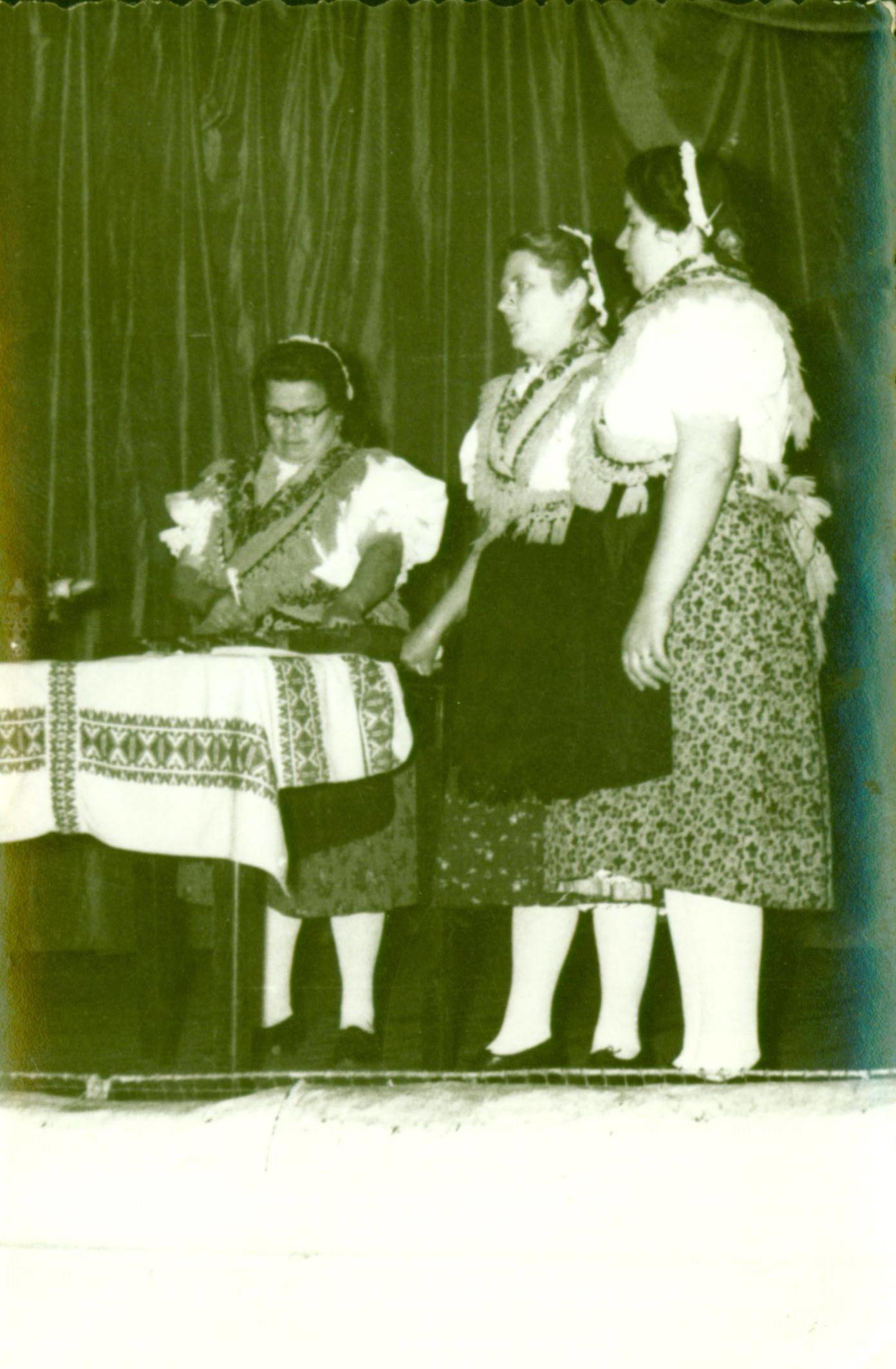 Borbély Teréz és Hárs Vendelné énekelnek (Rippl-Rónai Múzeum CC BY-NC-ND)