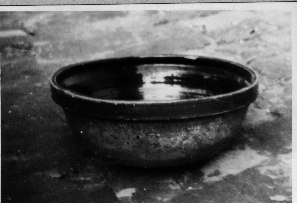 Cseréptál "mosogató" (Rippl-Rónai Múzeum CC BY-NC-ND)