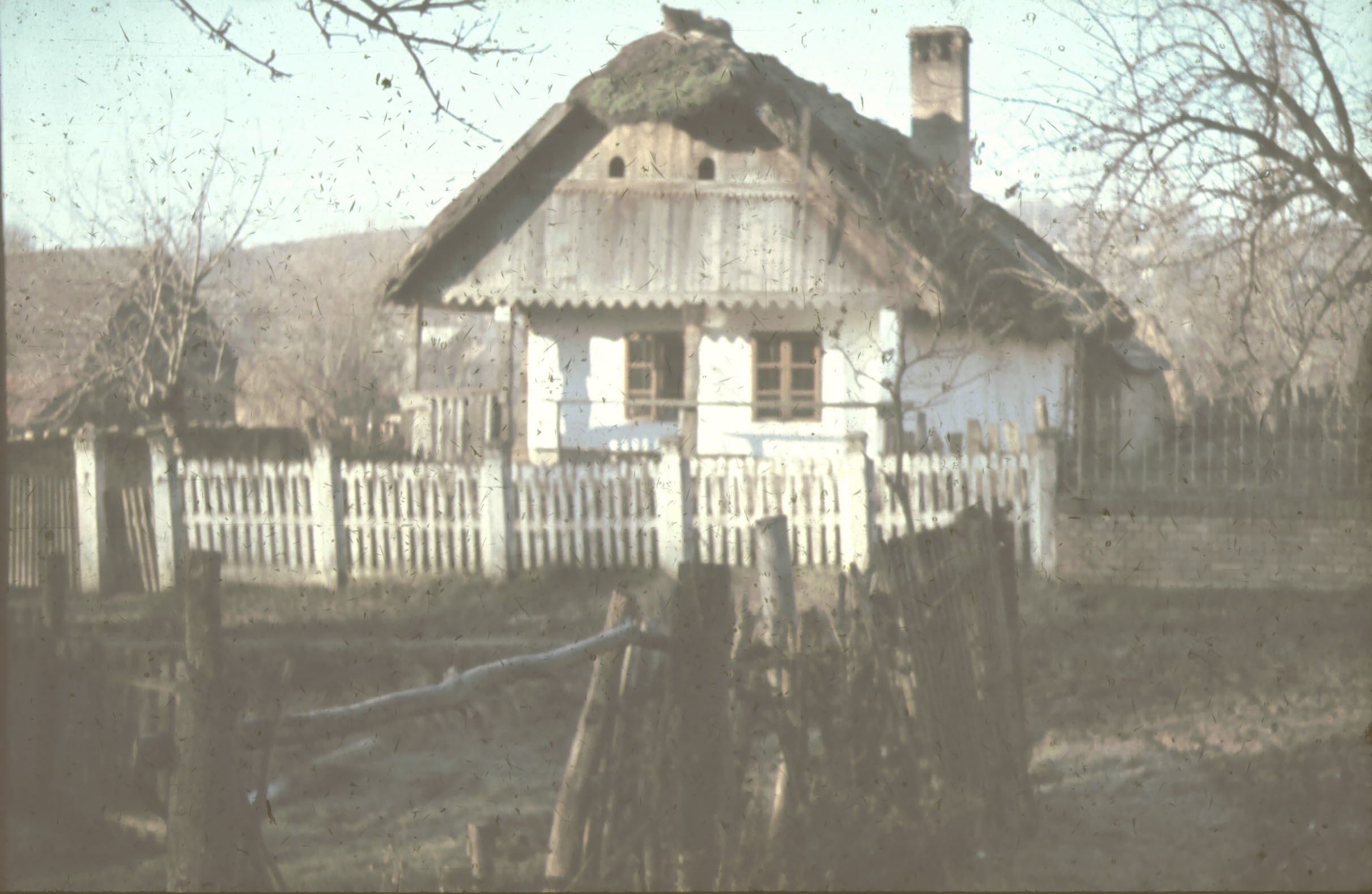 Deszkaoromfalas, zsuppos, faragott oszlopos ház (Rippl-Rónai Múzeum CC BY-NC-ND)