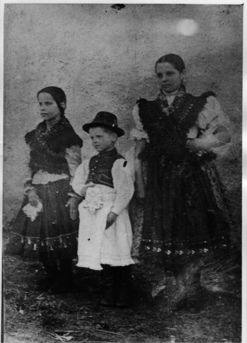 Gyermekviselet 1910-ből (Rippl-Rónai Múzeum CC BY-NC-ND)