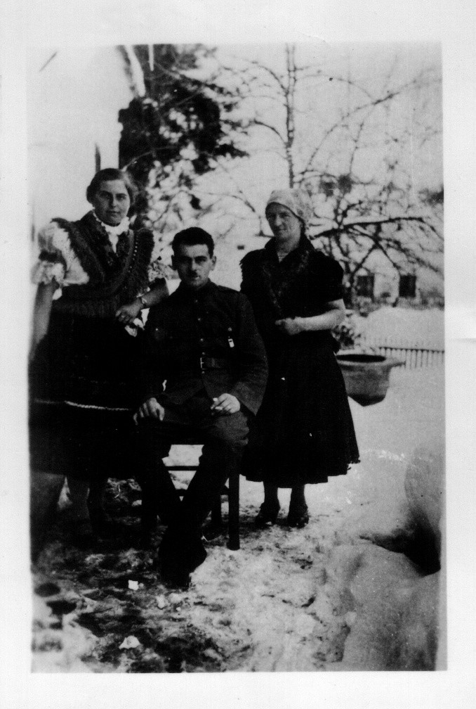 Leány és asszonyviselet 1940 telén (Rippl-Rónai Múzeum CC BY-NC-ND)