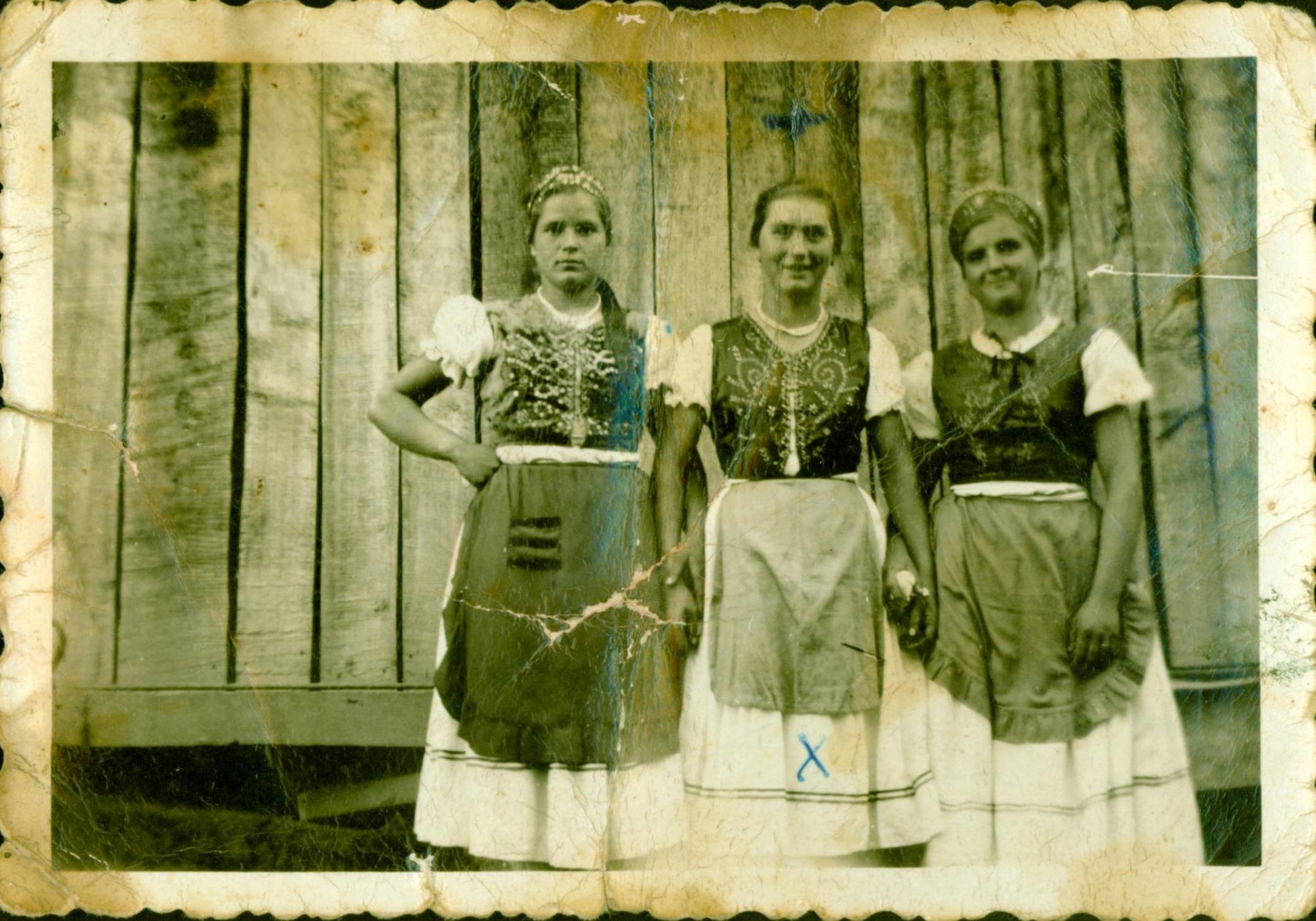 Miháldi ünnepi viselet (Rippl-Rónai Múzeum CC BY-NC-ND)