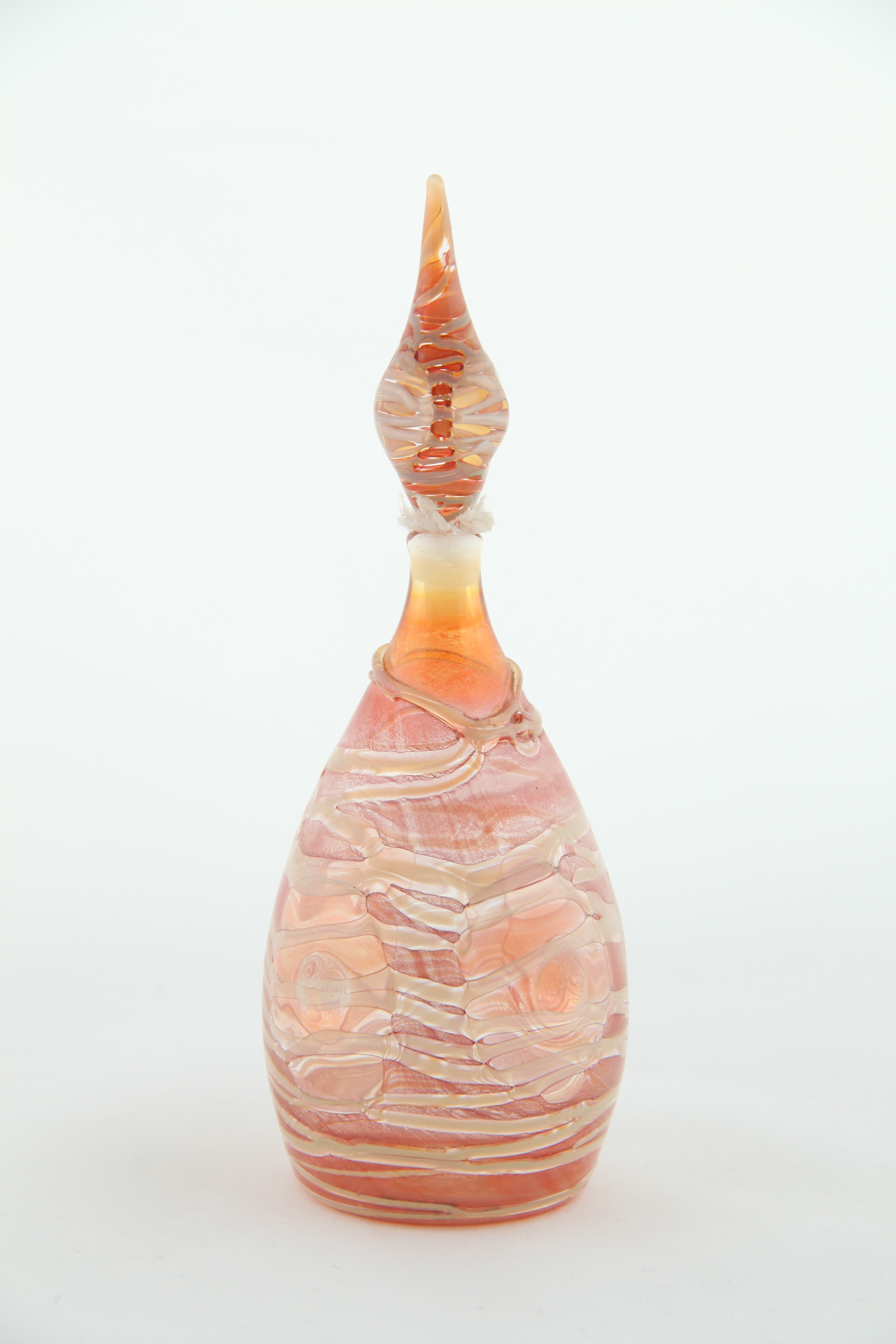 Parfűmös II.: narancssárga fehér szálas csúcsos üvegű (Rippl-Rónai Múzeum CC BY-NC-ND)