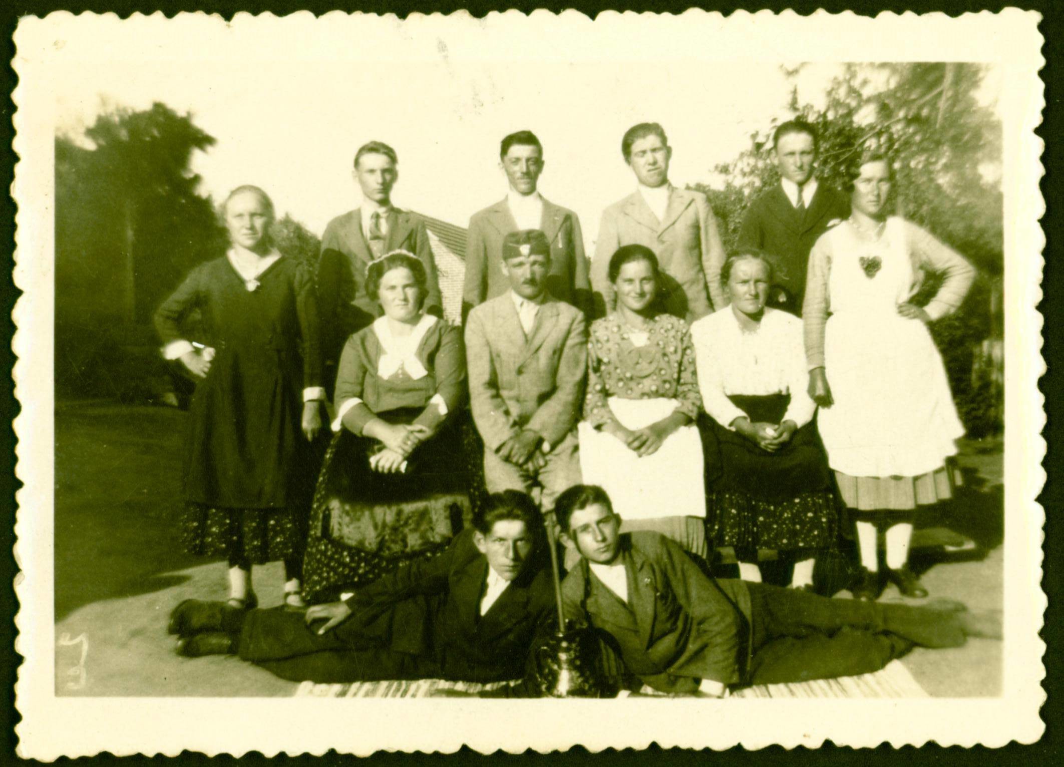 Porrogszentpáli fiatalok 1938-1939 (Rippl-Rónai Múzeum CC BY-NC-ND)
