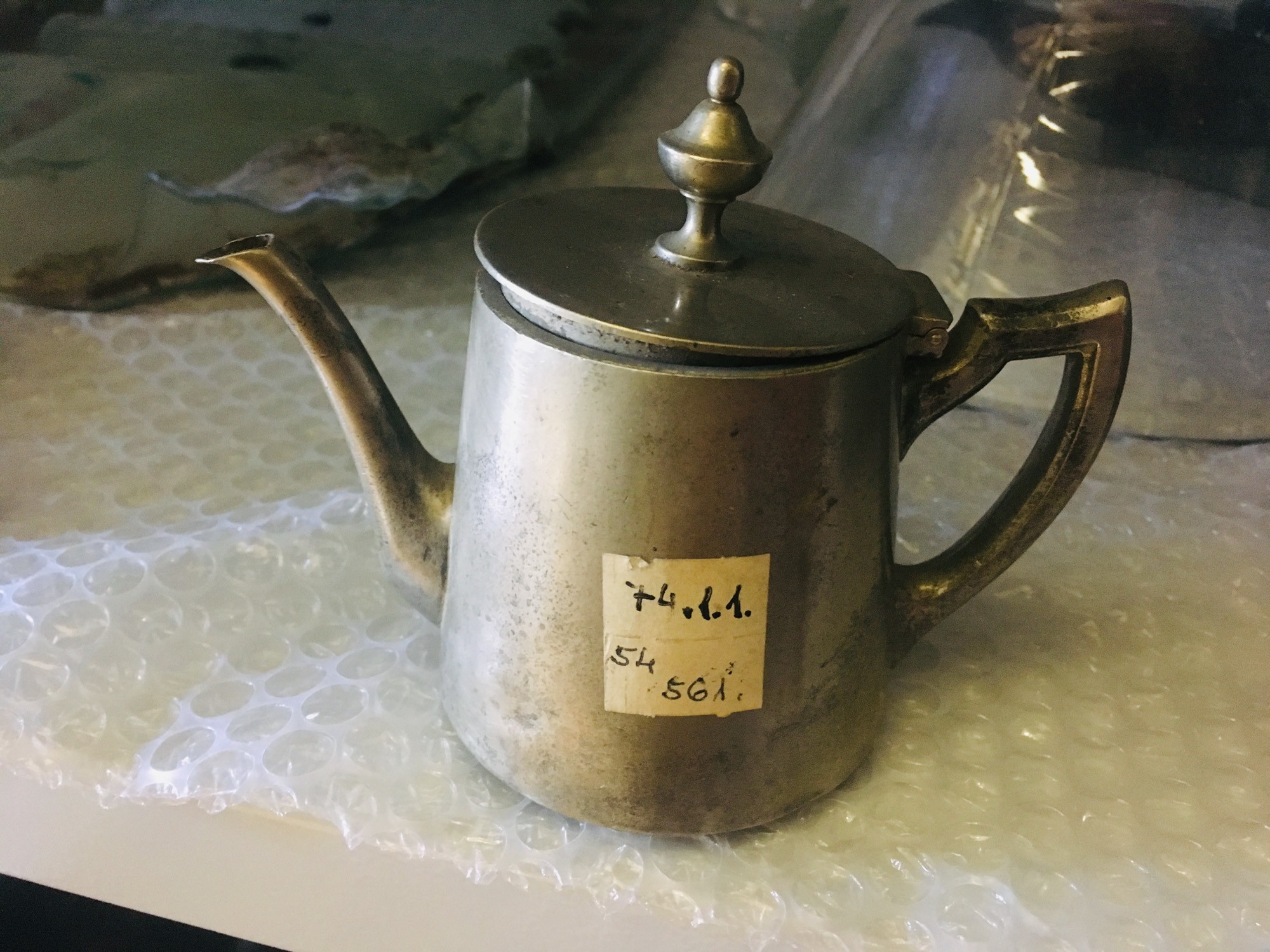 Teáskanna, fémből fedővel (Rippl-Rónai Múzeum CC BY-NC-SA)