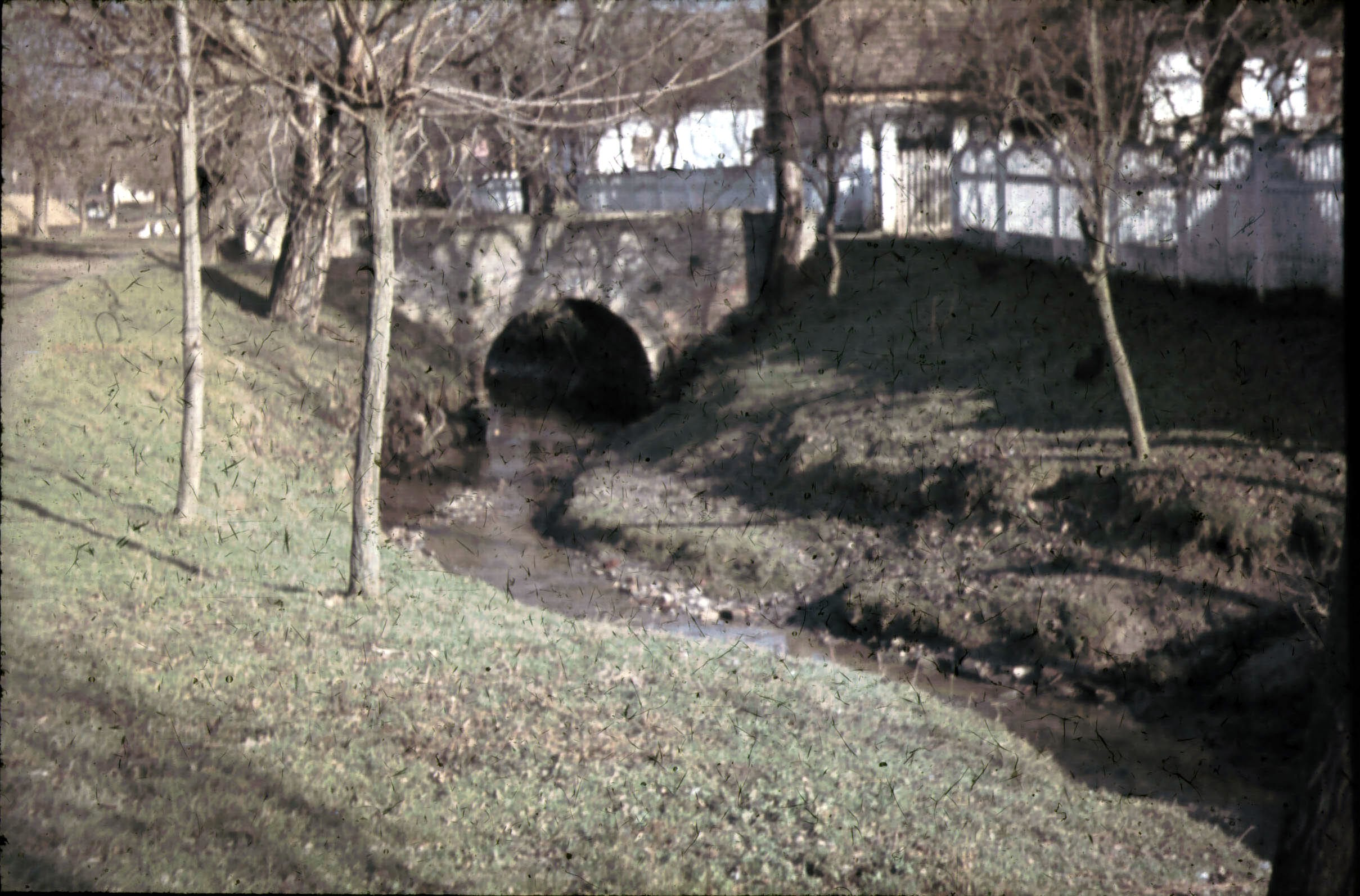 Utcarész patakkal, hidakkal (Rippl-Rónai Múzeum CC BY-NC-ND)
