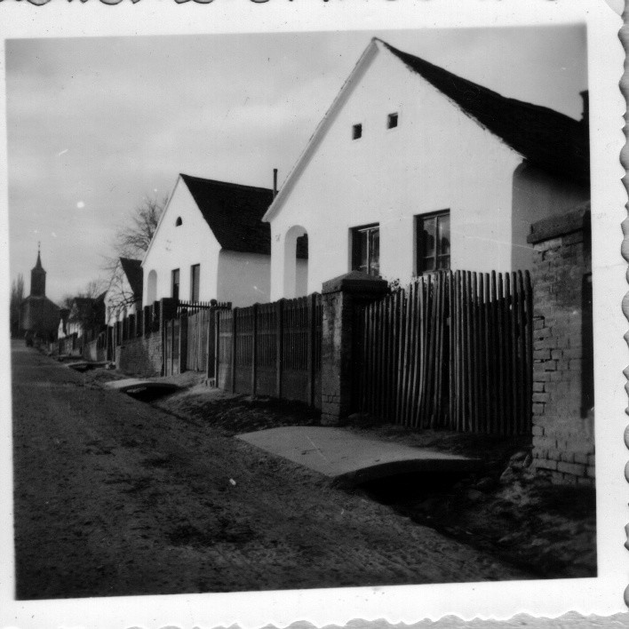 Zárt kerítéssor, sarkos házak (Rippl-Rónai Múzeum CC BY-NC-ND)