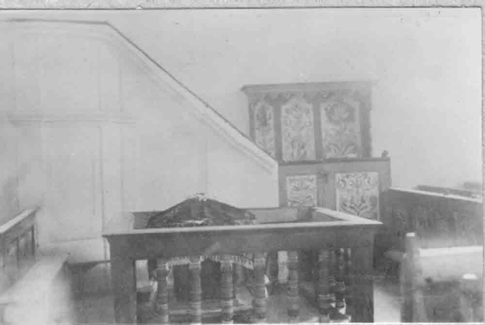 A szennai református templom Úrasztala, szószéke, Mózes-padja (Rippl-Rónai Múzeum CC BY-NC-ND)