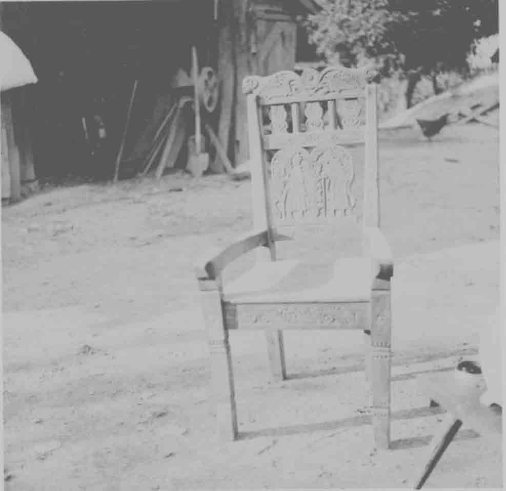 Faragott díszű szék (Rippl-Rónai Múzeum CC BY-NC-ND)