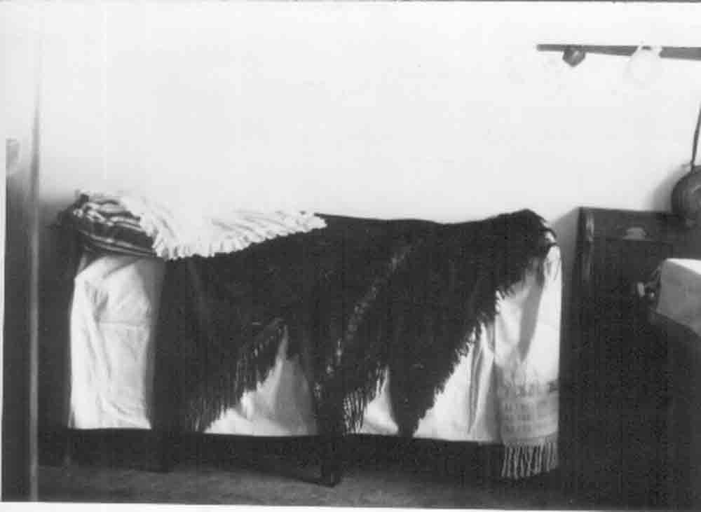 Halottas ágy felvetése (Rippl-Rónai Múzeum CC BY-NC-ND)