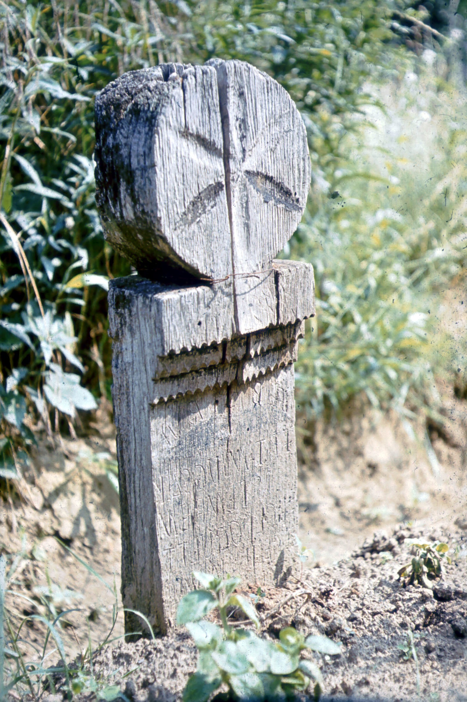 Kaposszentbenedeki református temetőben levő fejfa (Rippl-Rónai Múzeum CC BY-NC-ND)