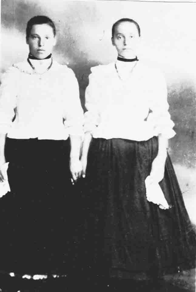 Lányviseletek 1916 körül (Rippl-Rónai Múzeum CC BY-NC-ND)